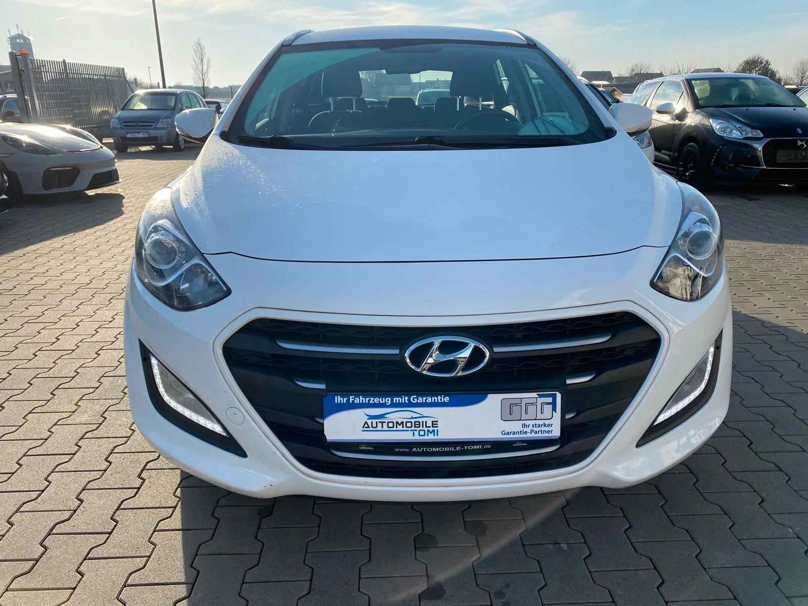 HYUNDAI i30 cw blue Trend|R-KAM|NAVI/TÜV+SERVICE NEU - Bild 12