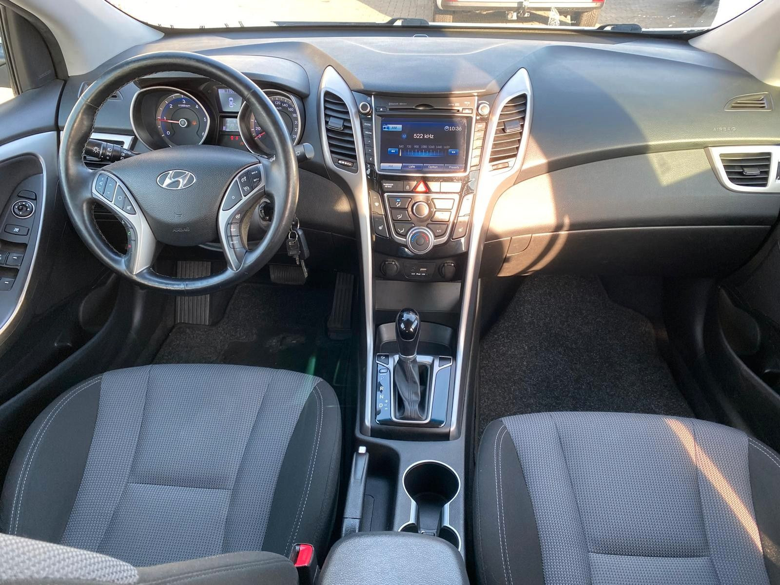 HYUNDAI i30 cw blue Trend|R-KAM|NAVI/TÜV+SERVICE NEU - Bild 2