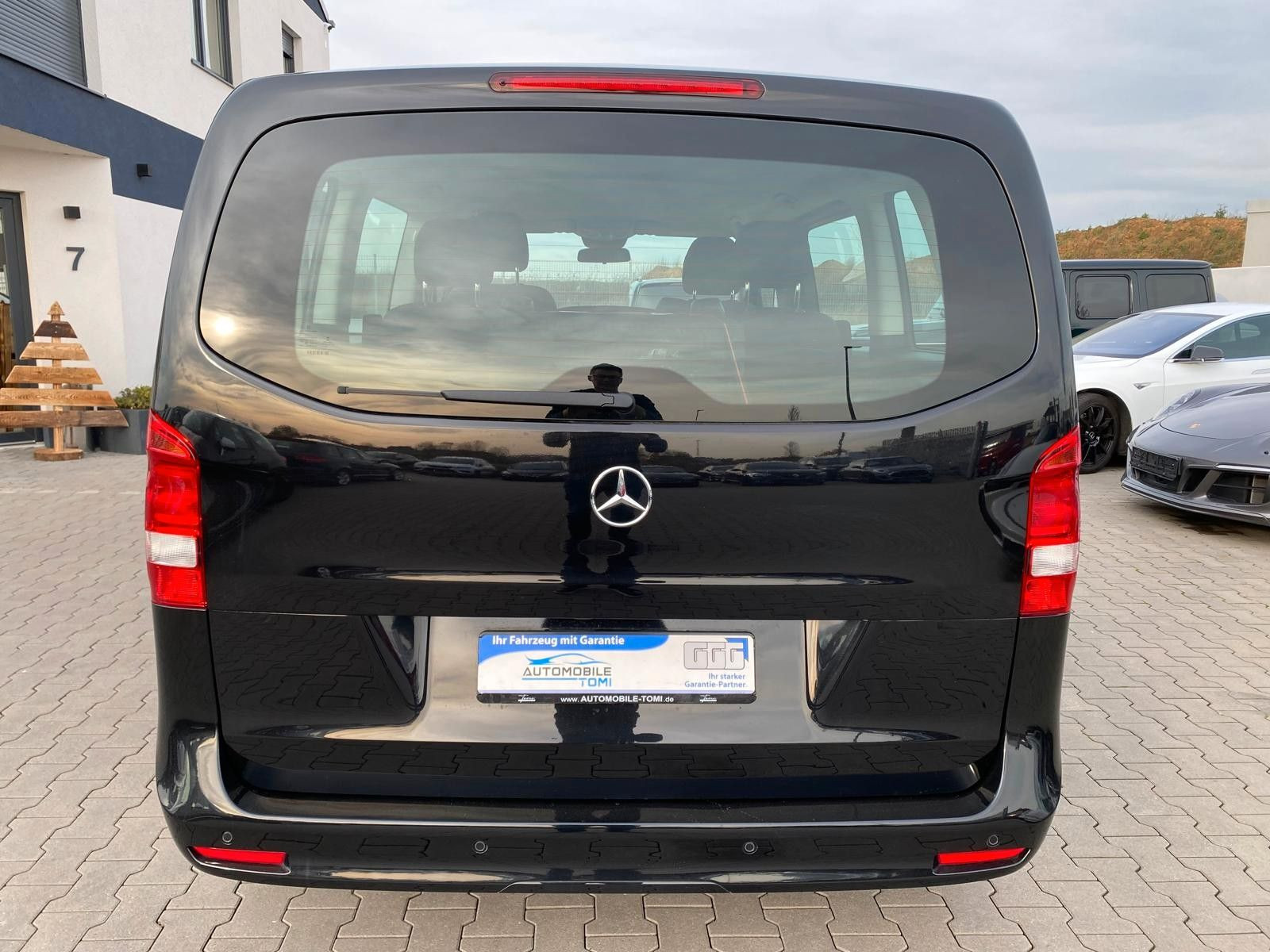 MERCEDES-BENZ V 220 d RISE kompakt|NAVI/R-KAM| - Bild 5