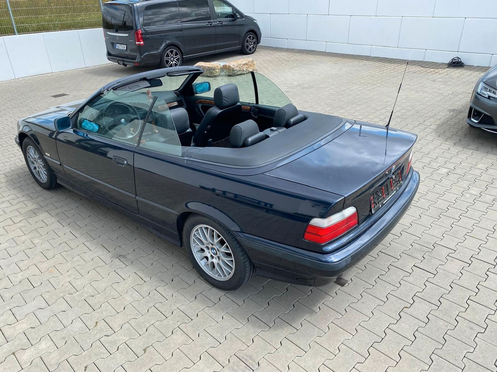 BMW 318 i Cabrio|E36|Orig.KM|NAVI|LEDER|ALPINE|KLIMA - Bild 5