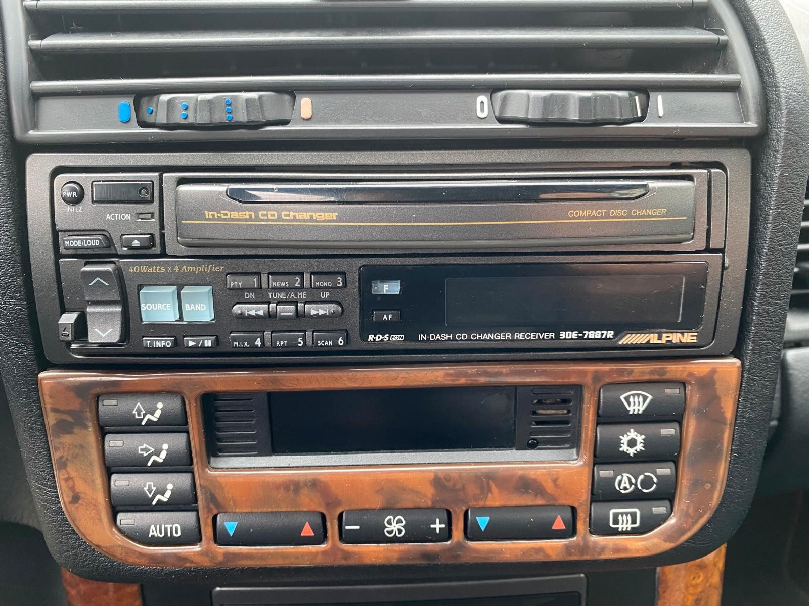 BMW 318 i Cabrio|E36|Orig.KM|NAVI|LEDER|ALPINE|KLIMA - Bild 6