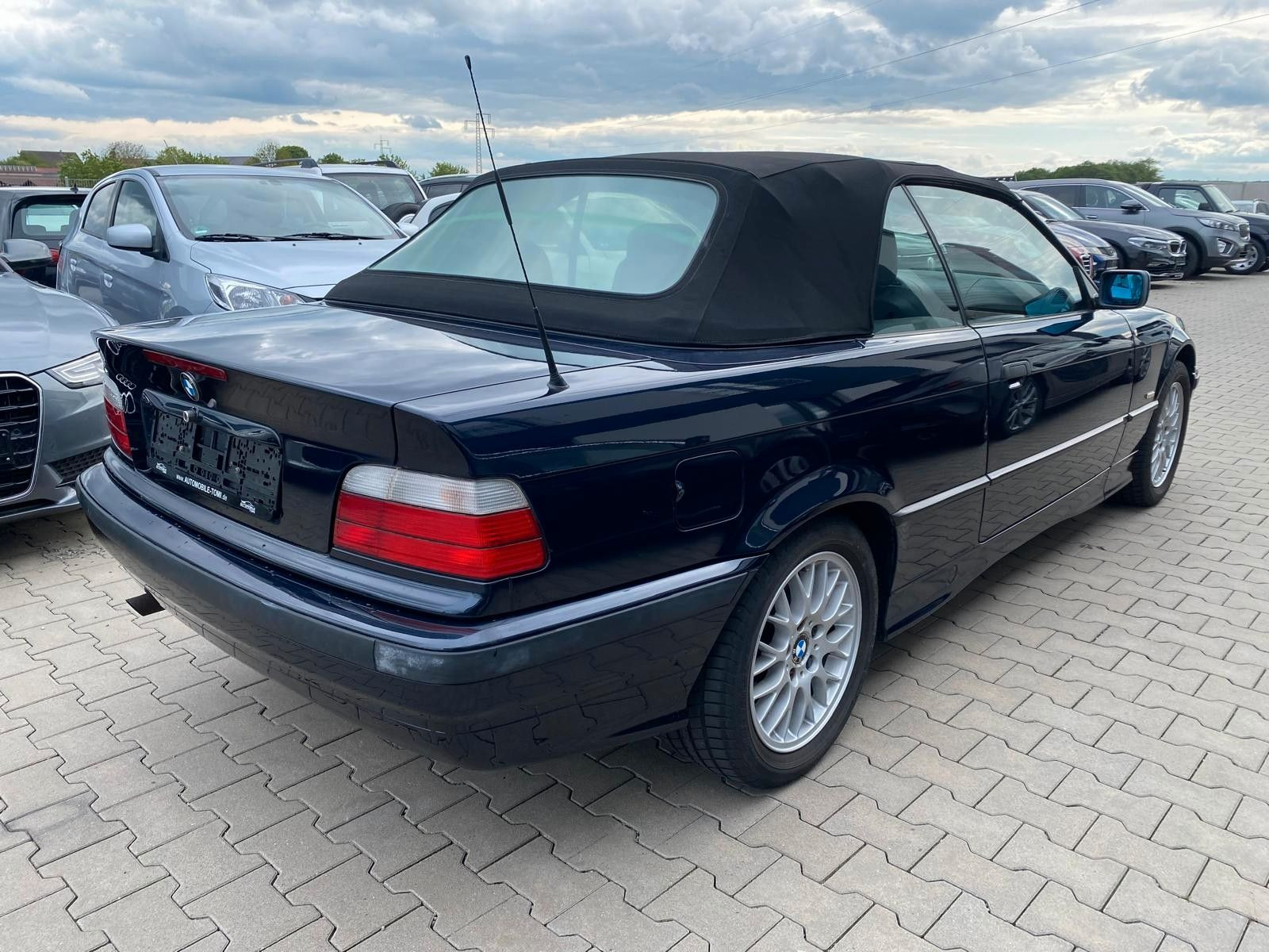 BMW 318 i Cabrio|E36|Orig.KM|NAVI|LEDER|ALPINE|KLIMA - Bild 9