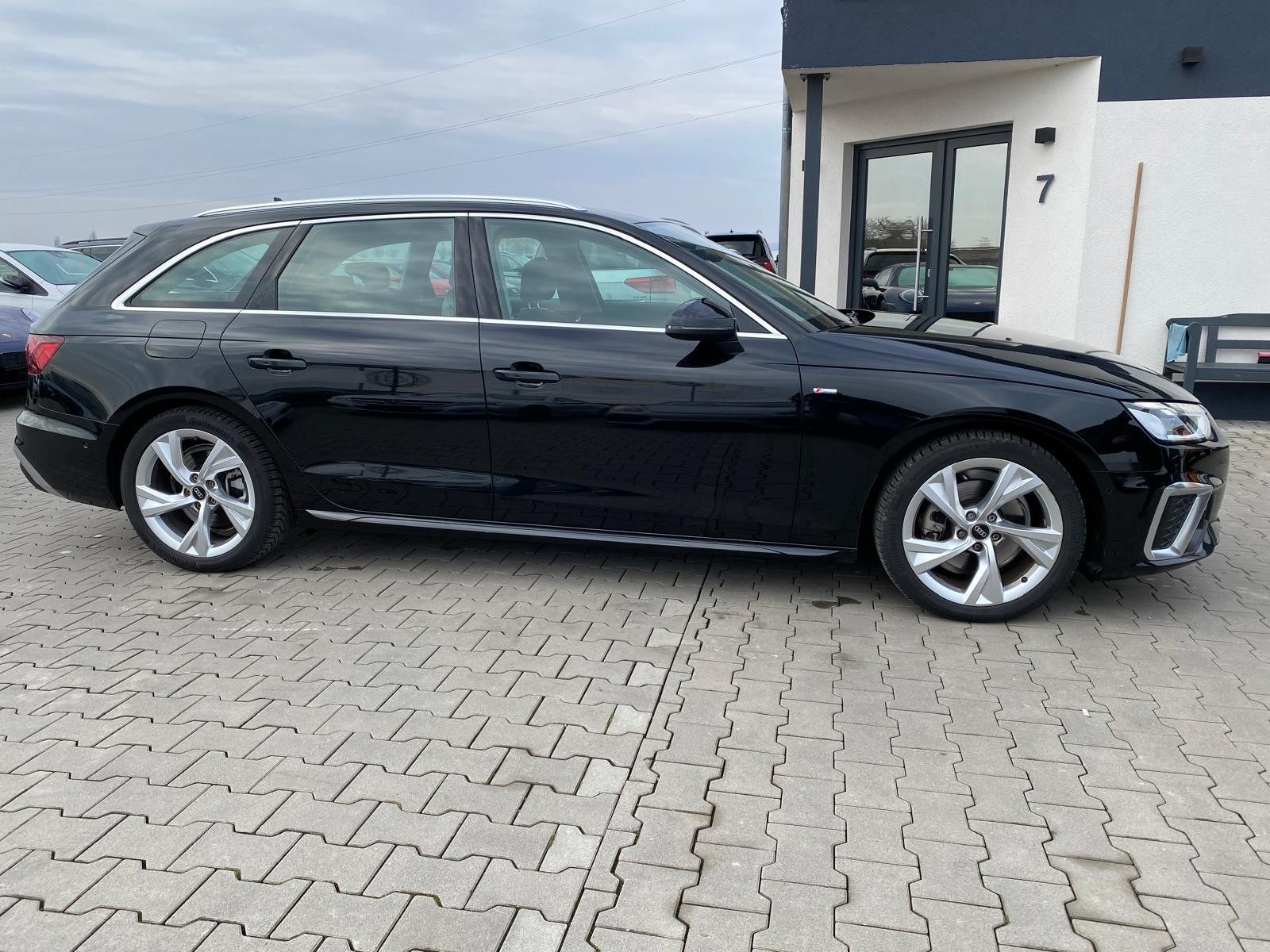 AUDI A4 Avant 35 TFSI S line|Virtual|elHK|SZH|ACC|R-KAM - Bild 4