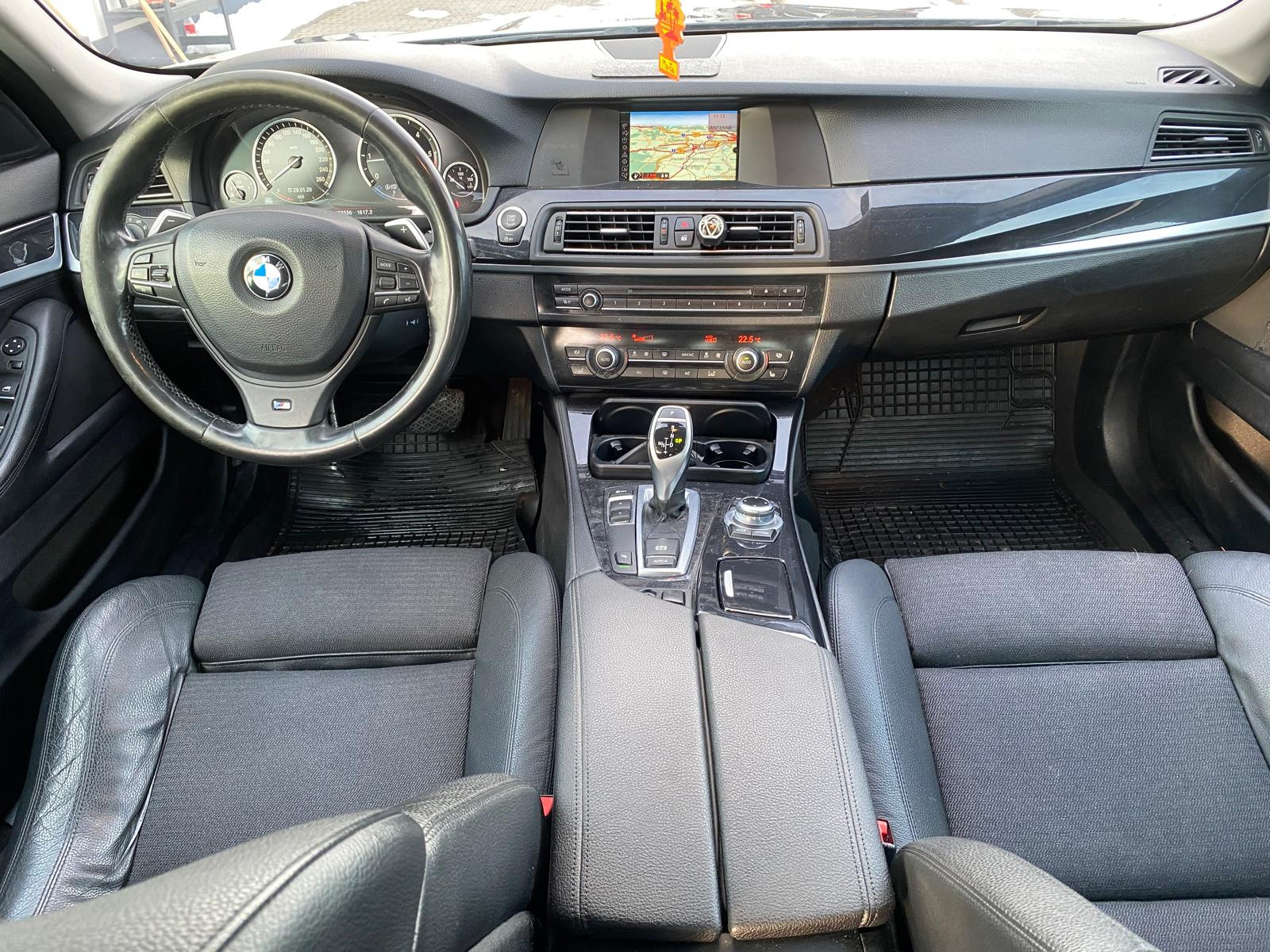 BMW 520 BMW 520d|Soft Close|BI-XENON|NAVI|HuD|Keyless|AHK| - Bild 2