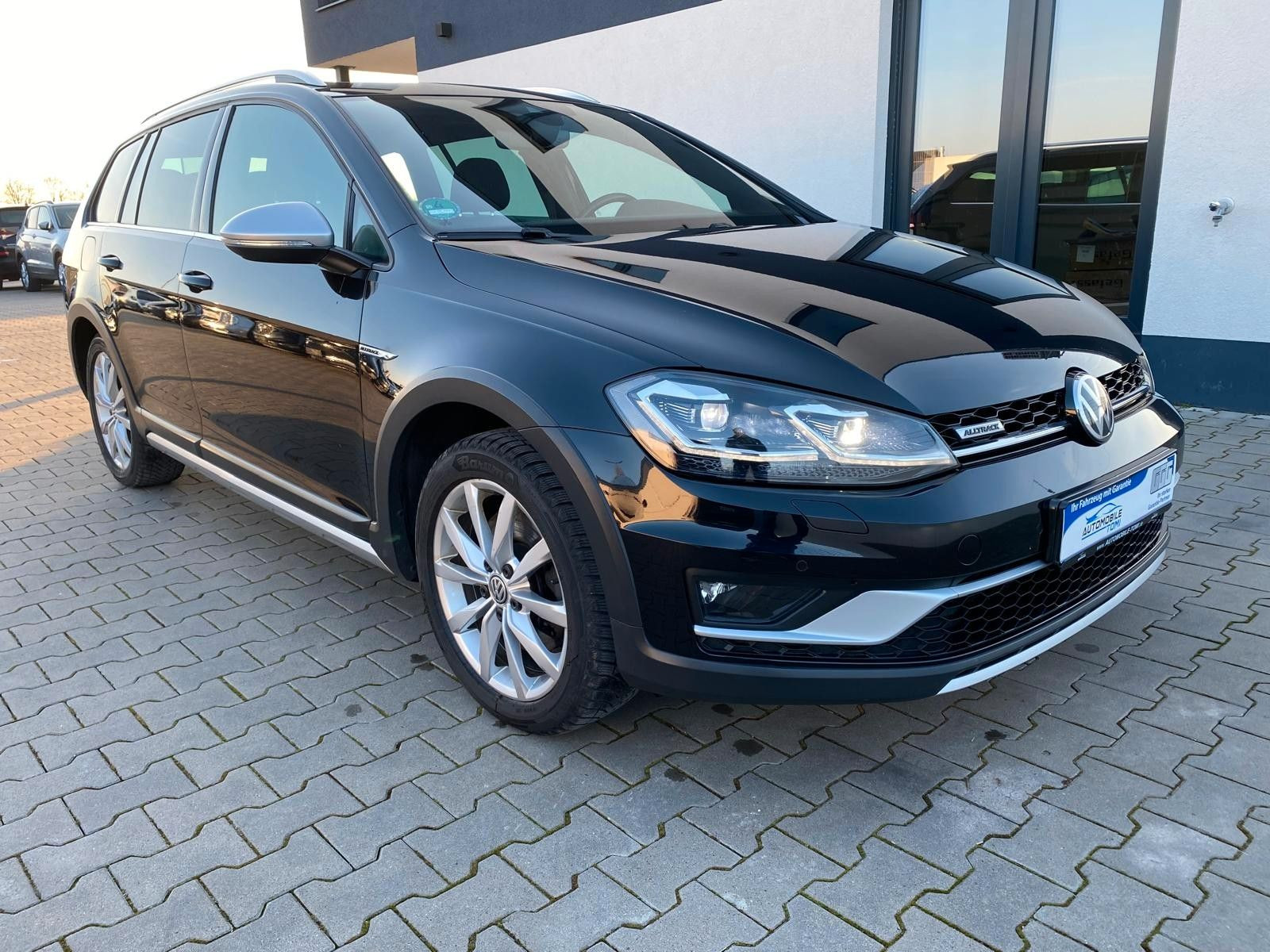 VW Golf VII Variant Alltrack|4Motion|PANO|NAVI| - Bild 1