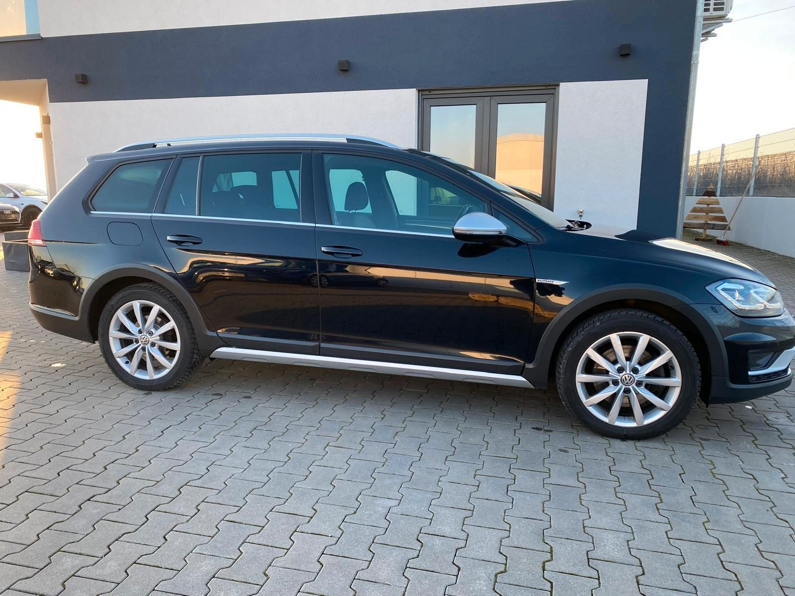 VW Golf VII Variant Alltrack|4Motion|PANO|NAVI| - Bild 6