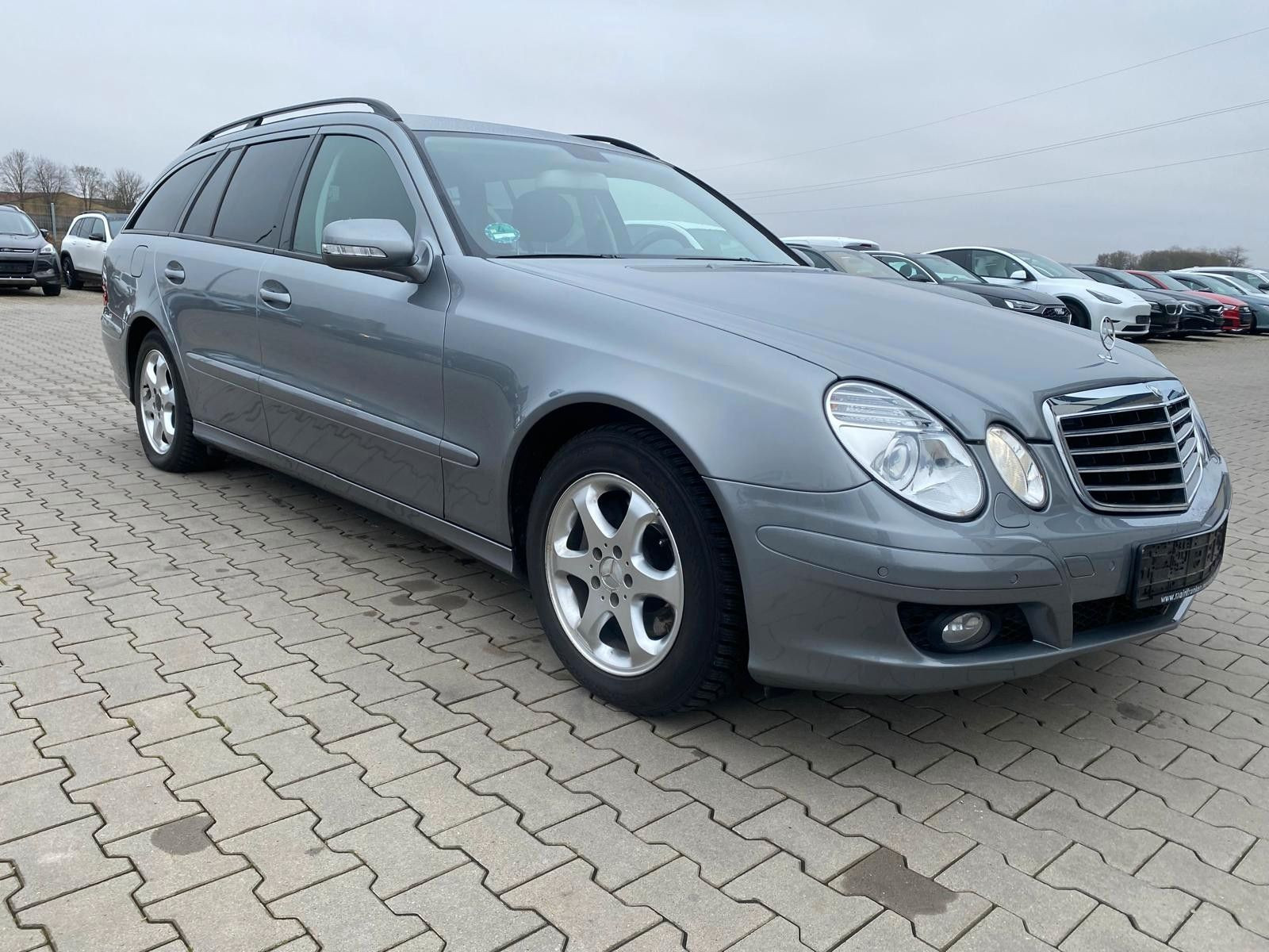 MERCEDES-BENZ E 320  T-Modell E 320 T CDI - Bild 3