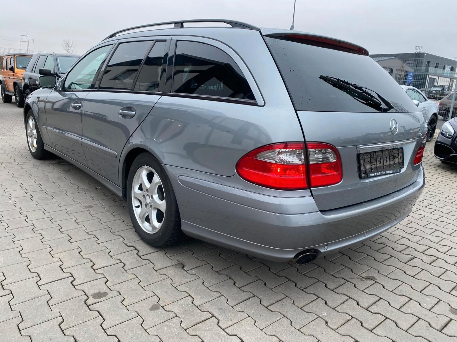 MERCEDES-BENZ E 320  T-Modell E 320 T CDI - Bild 4