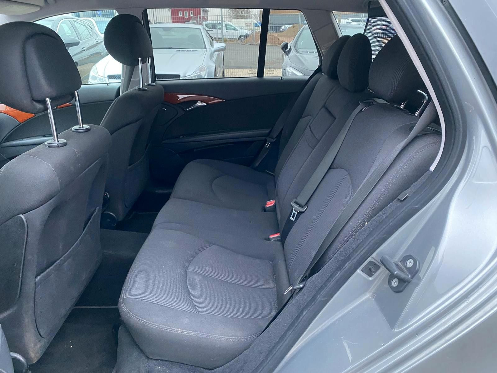 MERCEDES-BENZ E 320  T-Modell E 320 T CDI - Bild 9
