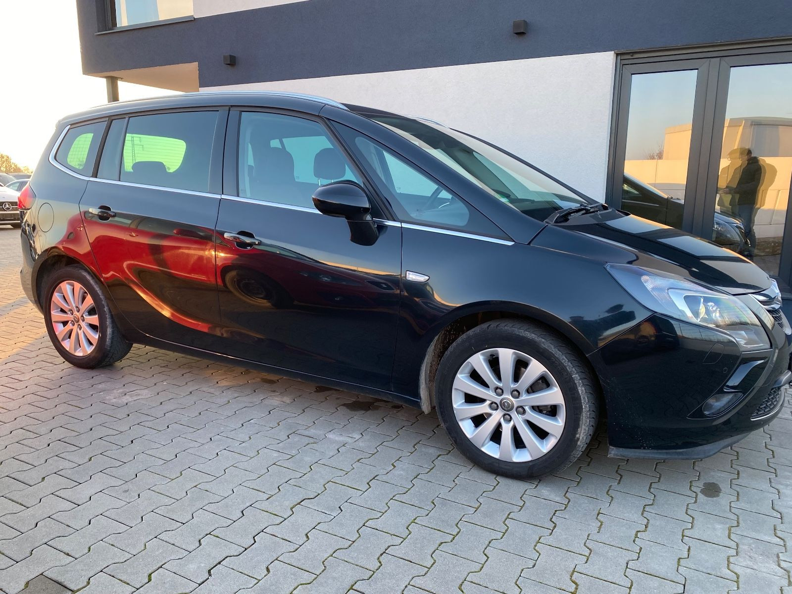 OPEL Zafira C Tourer Innovation/NAVI/R-KAM - Bild 10