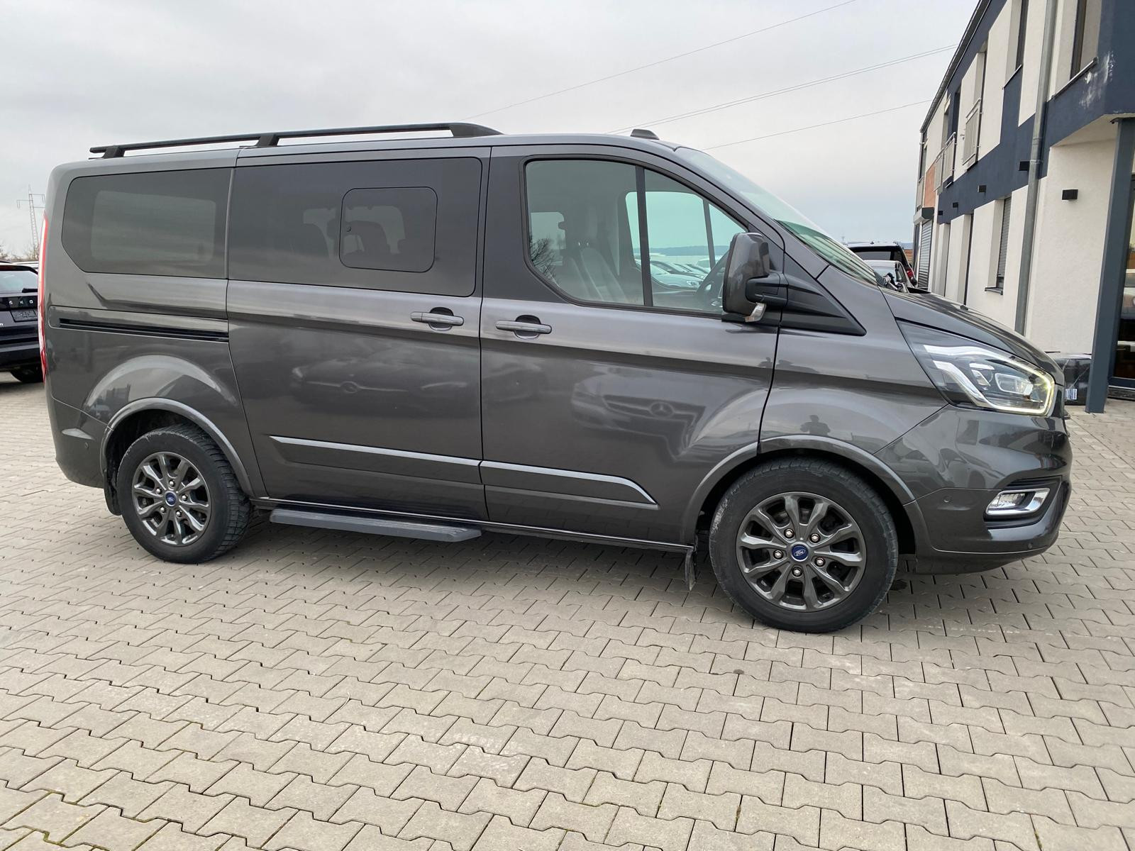 Ford Tourneo Custom Kombi 320 L1Titanium|LEDER|SZH| - Bild 4