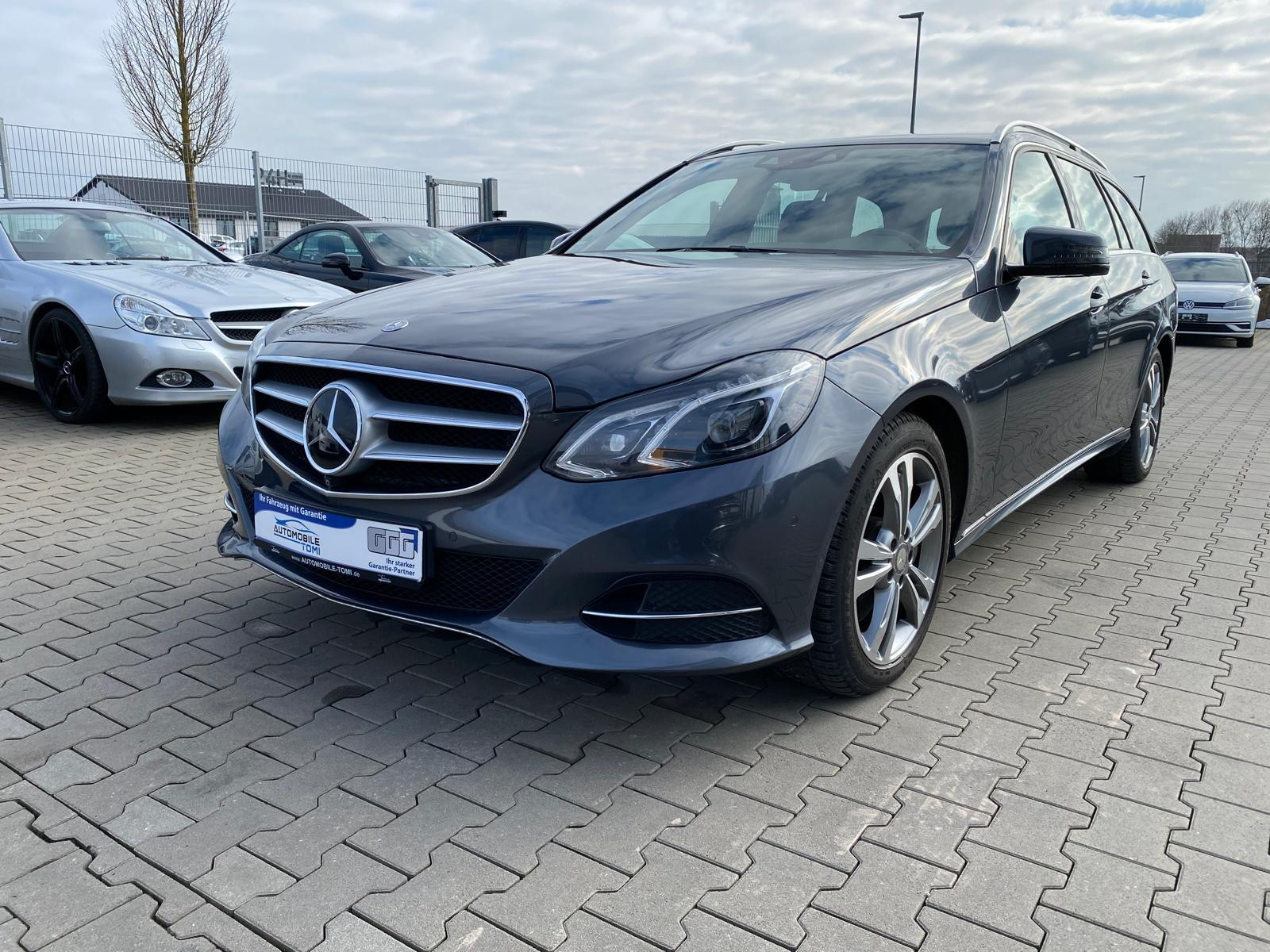 Mercedes-Benz E 400 E 400 E T-Modell/ELEGANCE|360 KAM|SD|NAVI/ - Bild 1