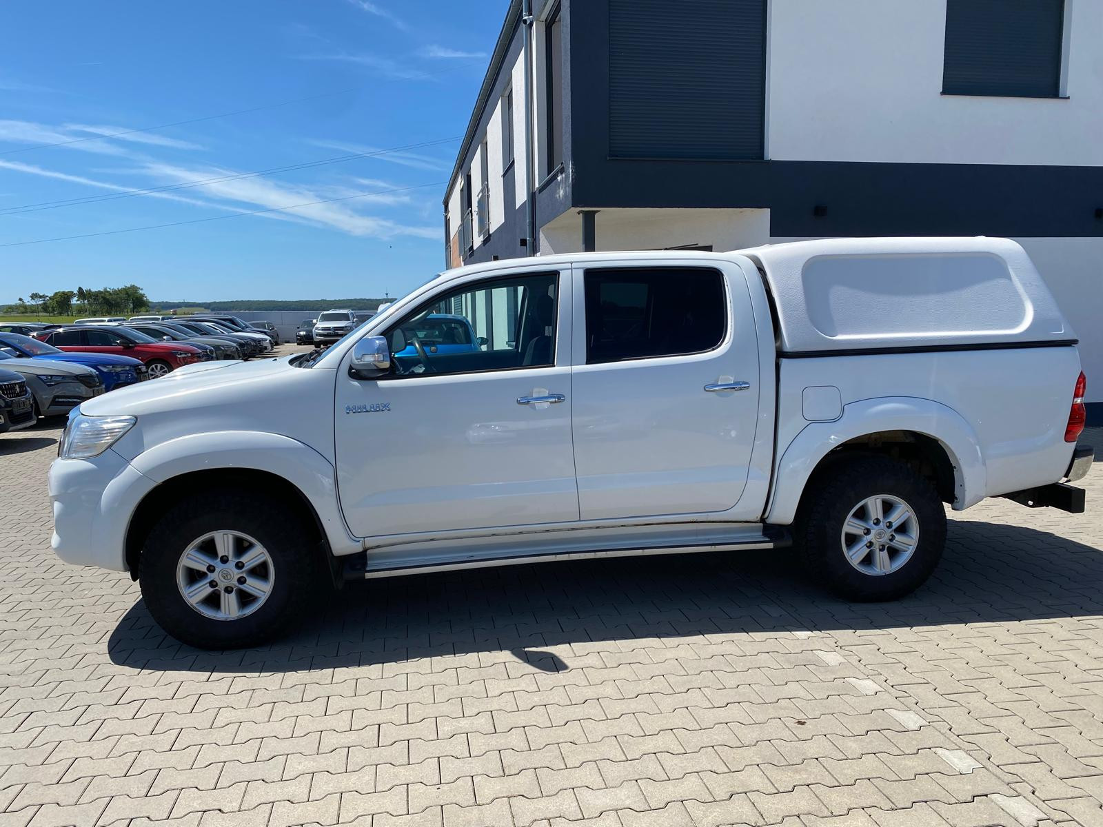 Toyota Hilux 4×4/Navi/R-Kam - Bild 8
