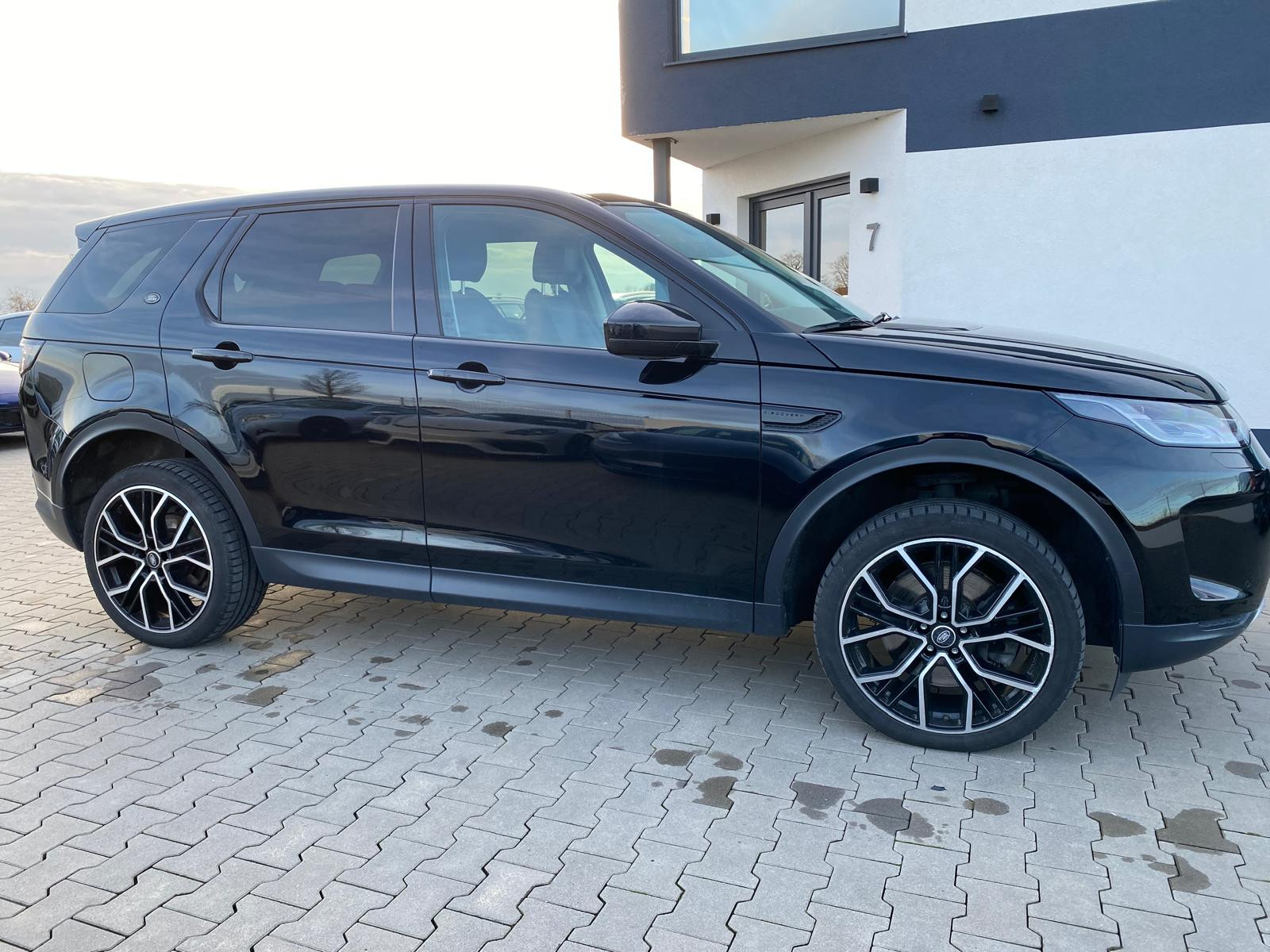 Land Rover Discovery Sport Discovery Sport S AWDI R-KAM/LEDER/LED/NAVI - Bild 9