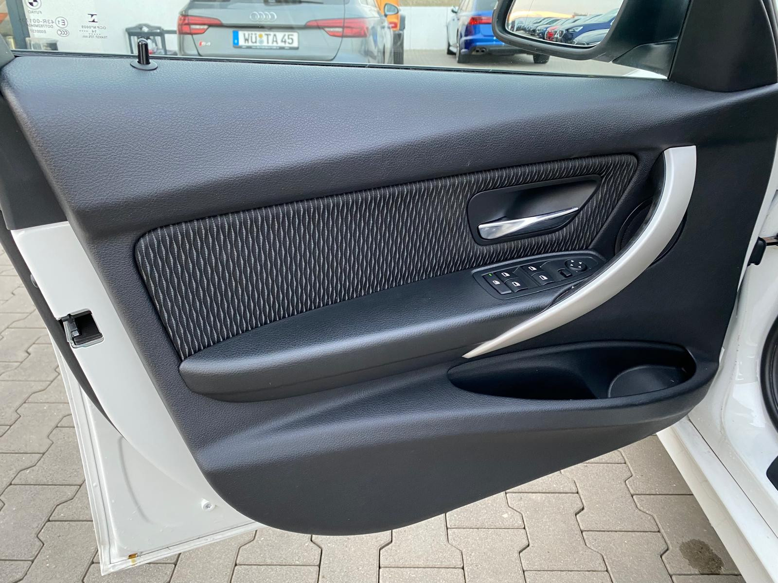 BMW 320 - Bild 12
