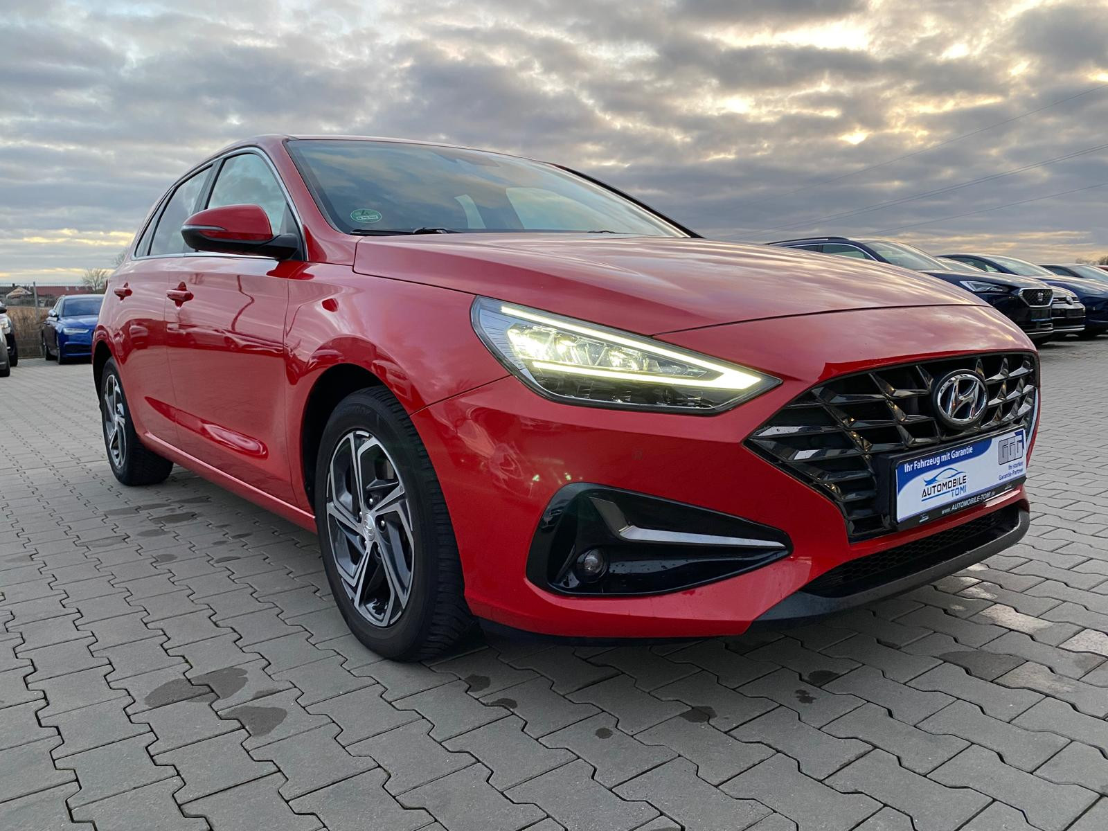 Hyundai i30 i30 1.0 T-GDI N Line/ NAVI/LED/R-KAM - Bild 1