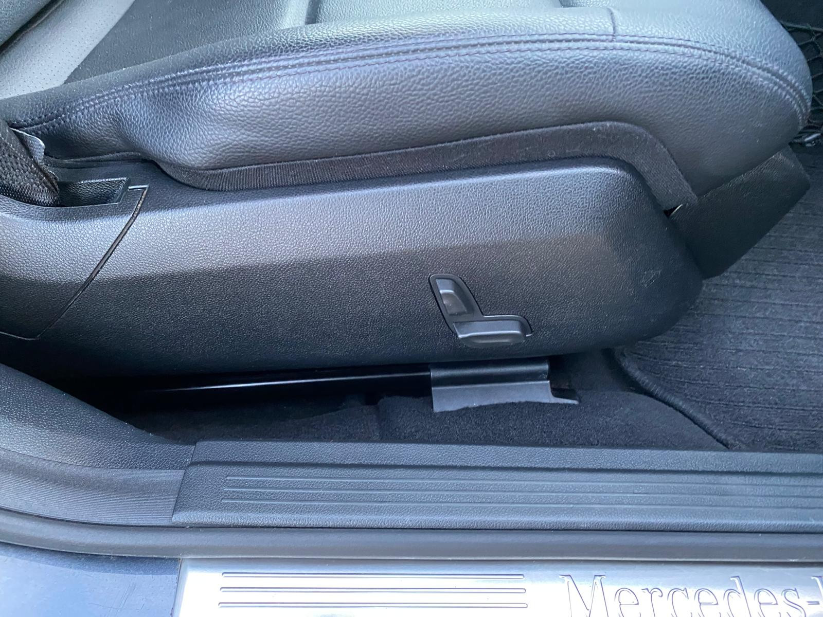Mercedes-Benz E 220 E 220 CDI E T-Modell/AVANTGARDE/LEDER/NAVI/7SITZE/ - Bild 13