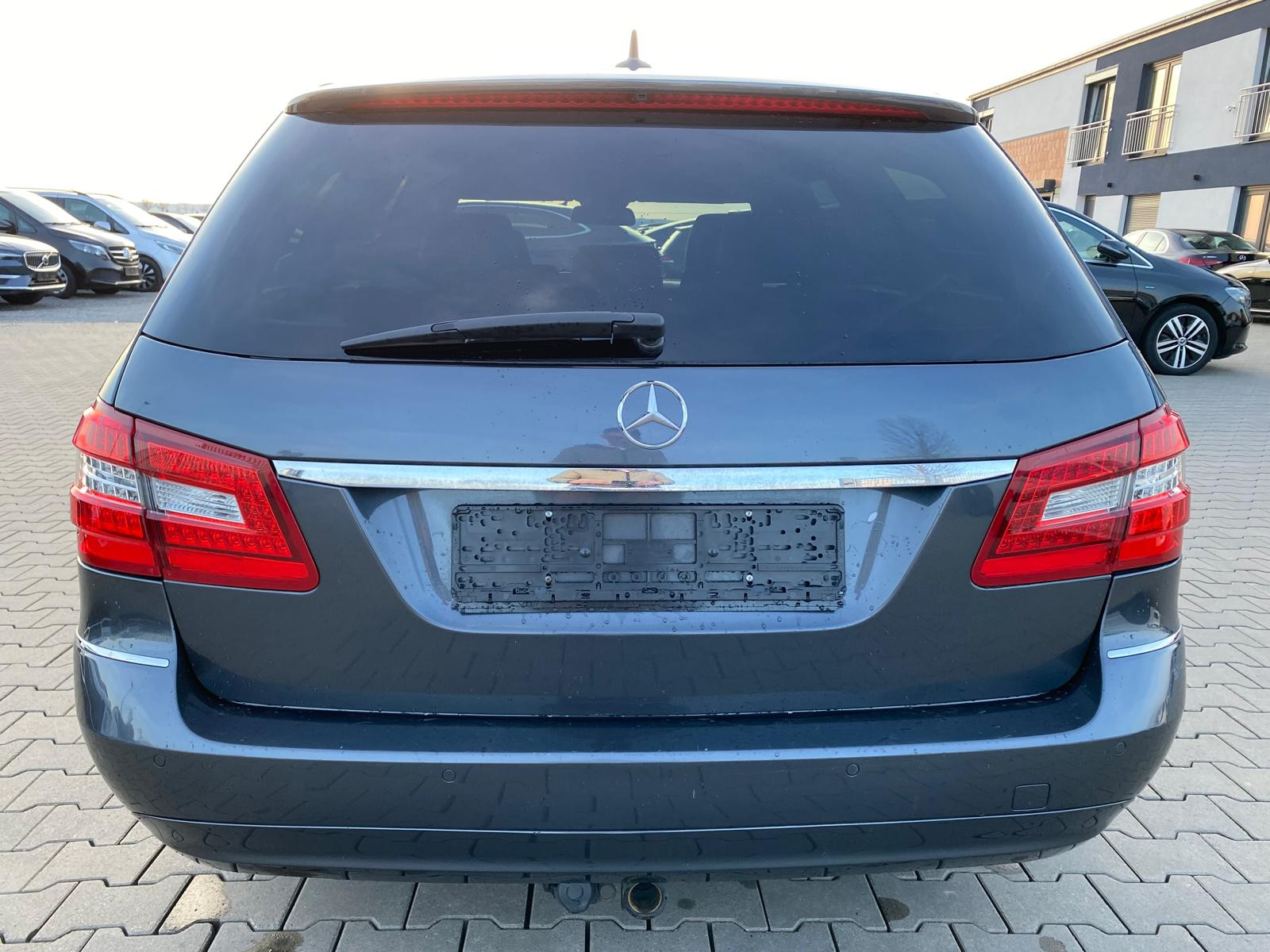 Mercedes-Benz E 220 E 220 CDI E T-Modell/AVANTGARDE/LEDER/NAVI/7SITZE/ - Bild 6