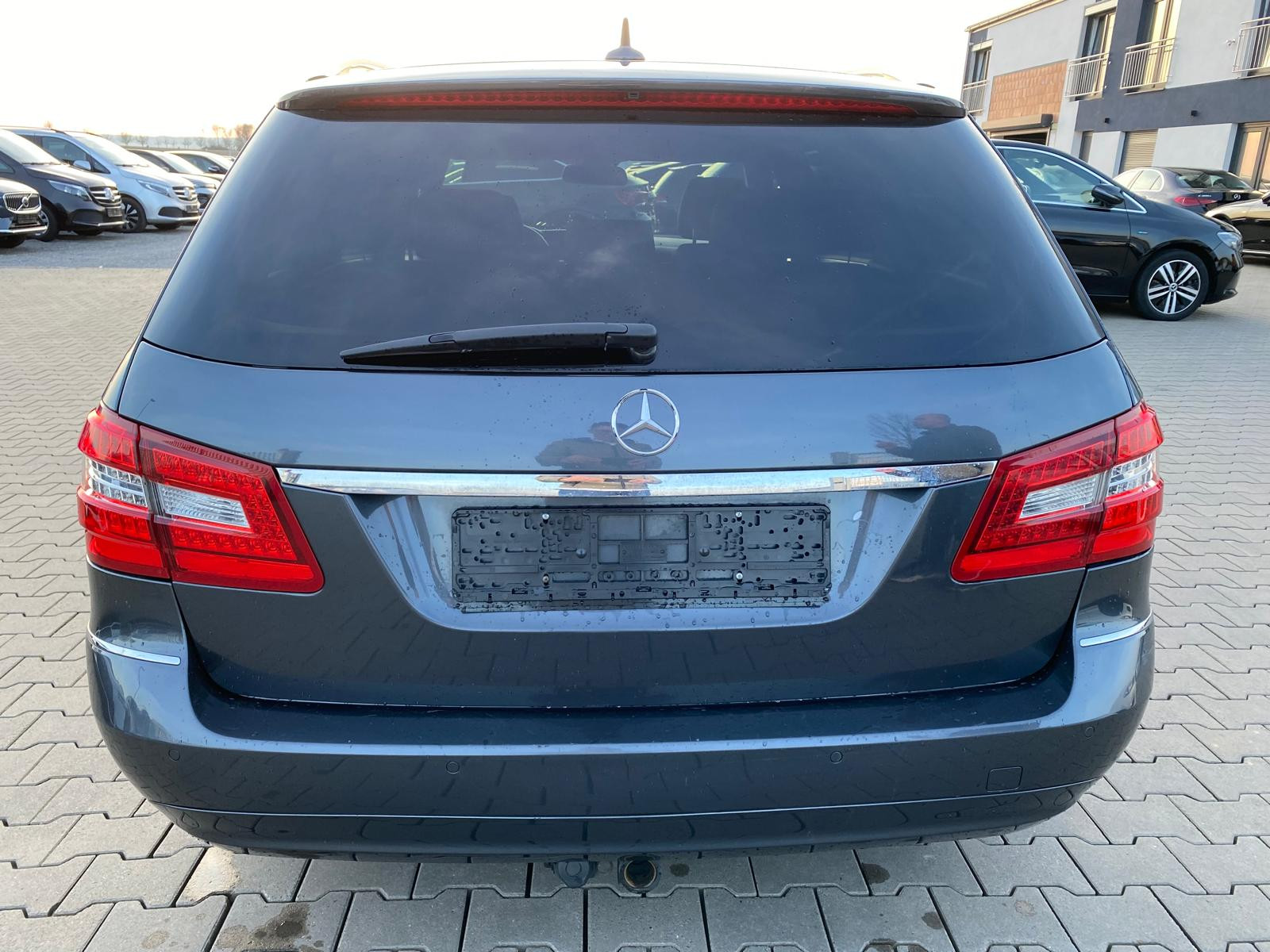 Mercedes-Benz E 220 E 220 CDI E T-Modell/AVANTGARDE/LEDER/NAVI/7SITZE/ - Bild 7