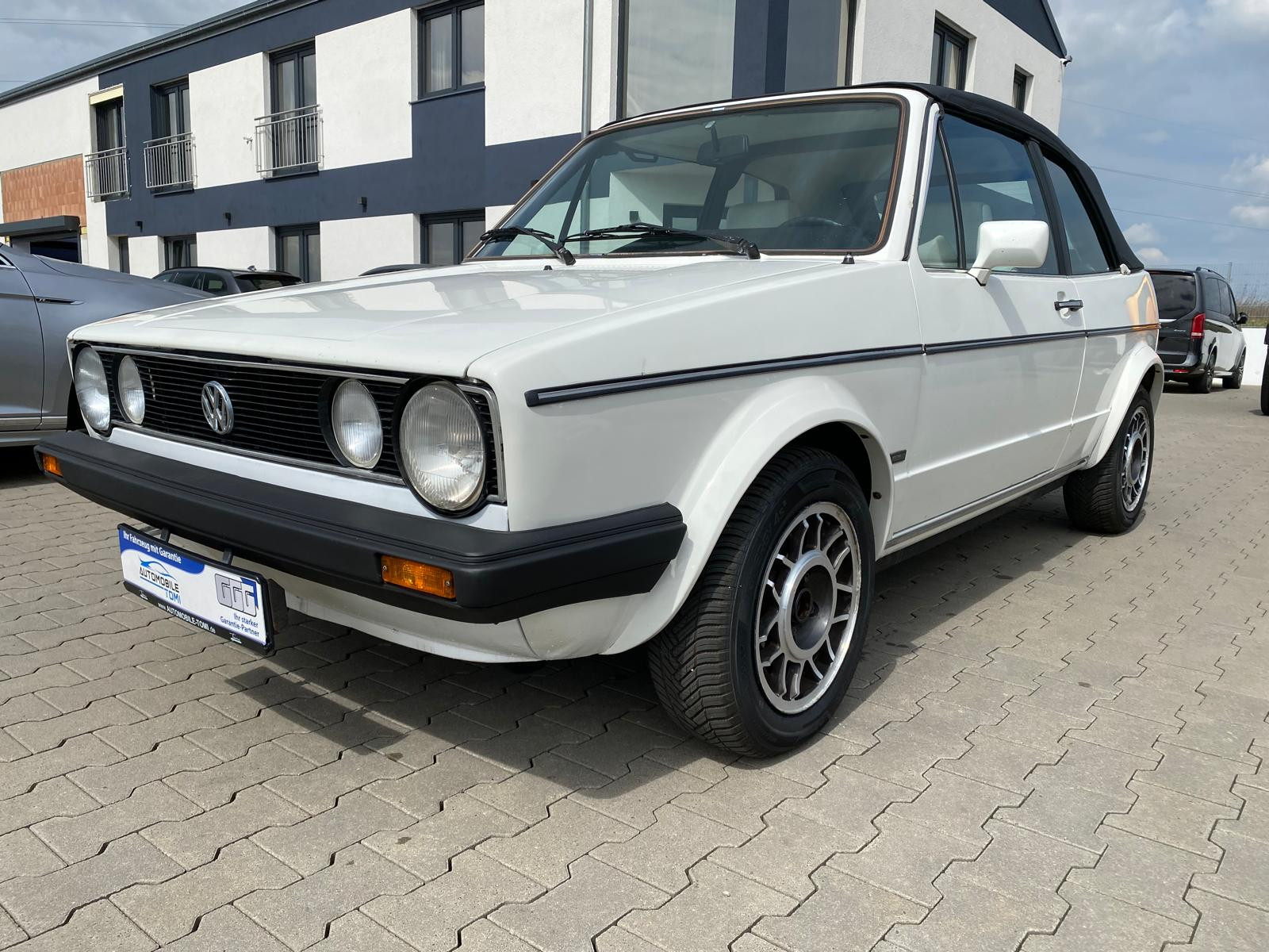 VW Golf I 1.6 Cabriolet | Automatik | Gute Zustand - Bild 1