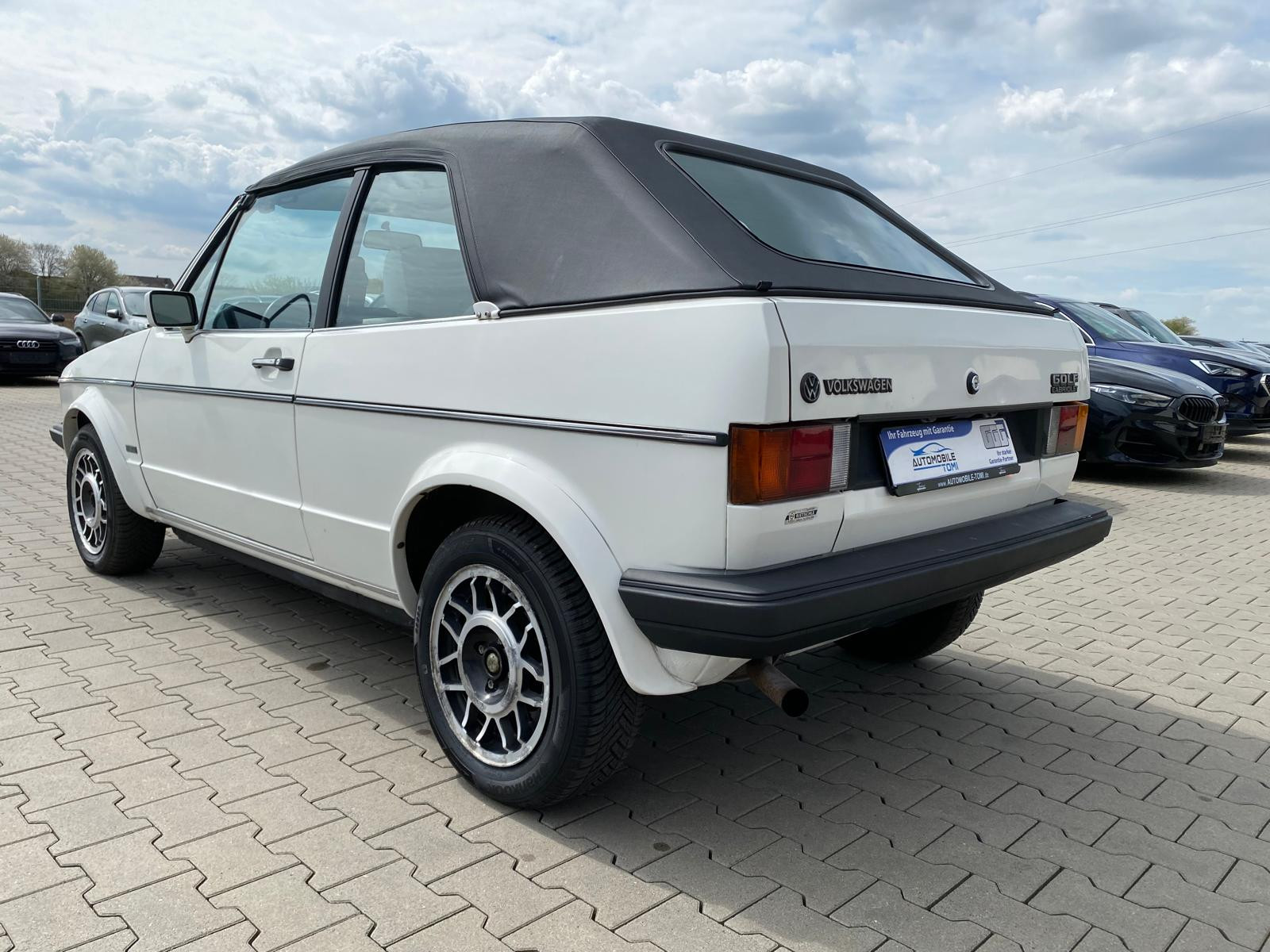 VW Golf I 1.6 Cabriolet | Automatik | Gute Zustand - Bild 9