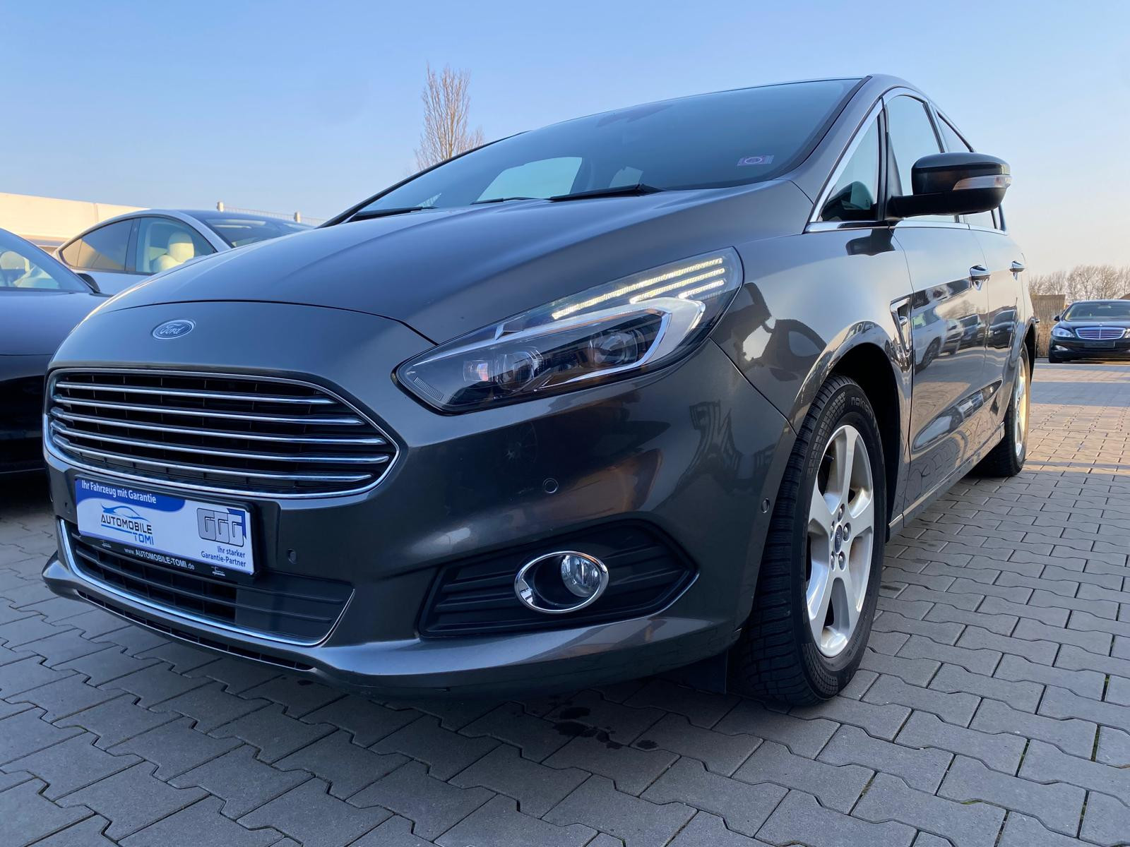 Ford S-MAX Titanium/7 SITZE/NAVI/LED - Bild 10