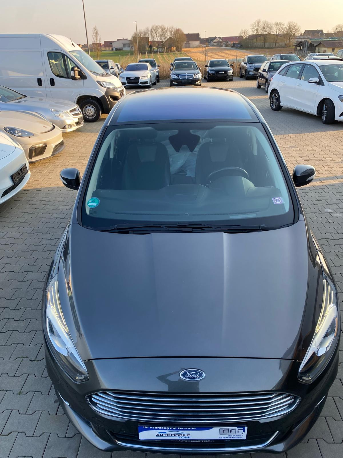 Ford S-MAX Titanium/7 SITZE/NAVI/LED - Bild 8
