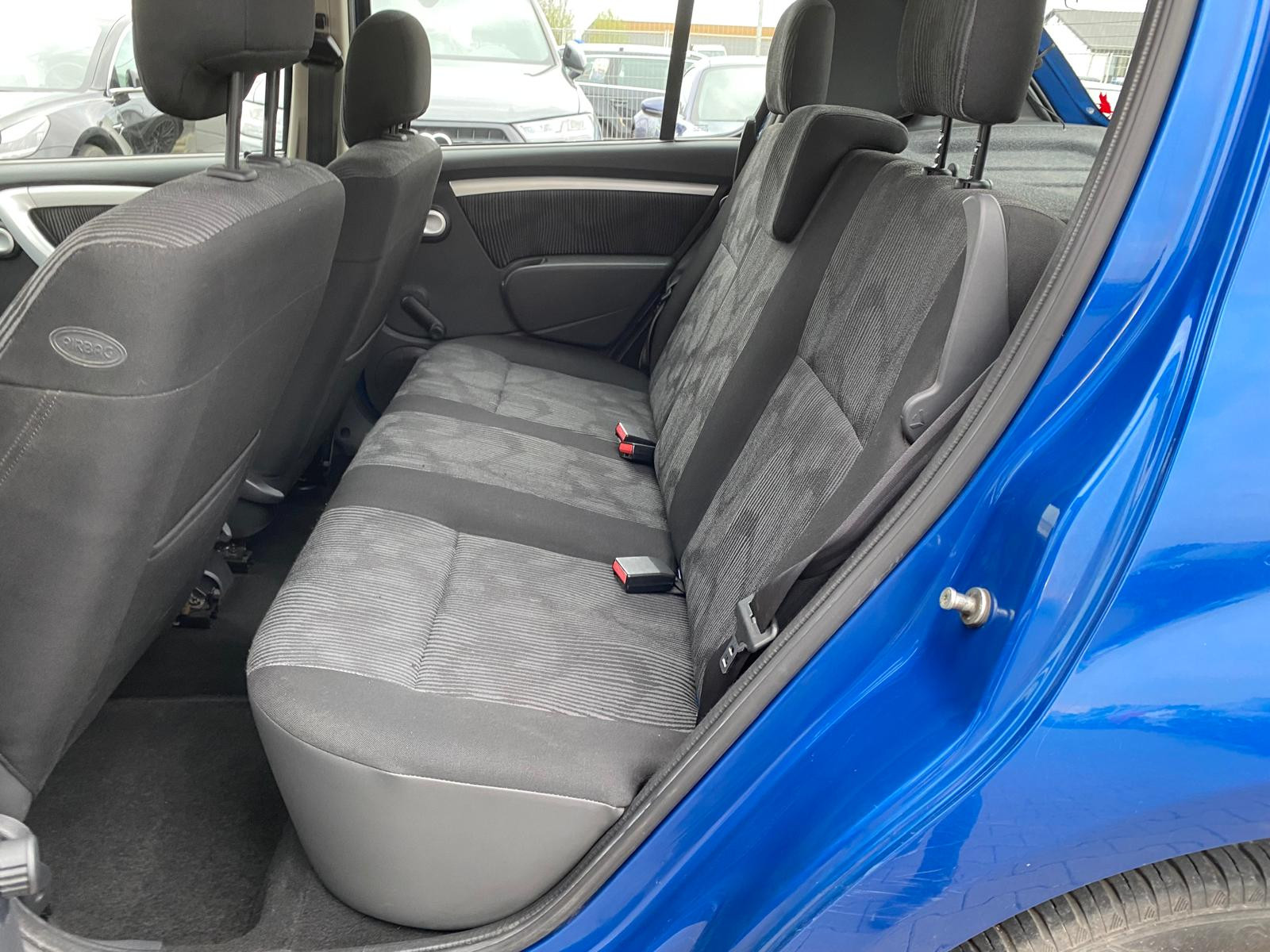 Dacia Sandero Laureate/ TÜV NEU - Bild 12