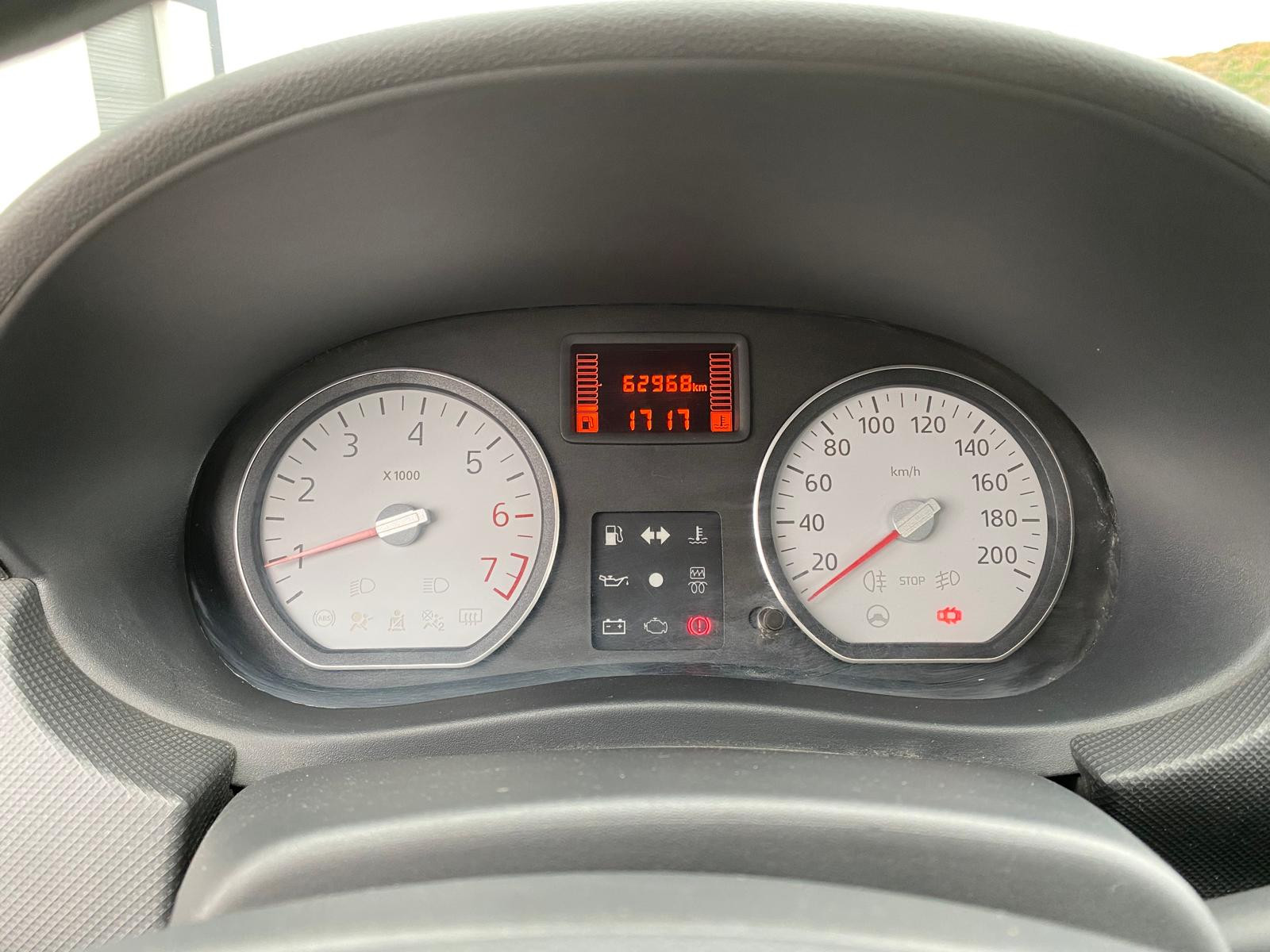 Dacia Sandero Laureate/ TÜV NEU - Bild 15
