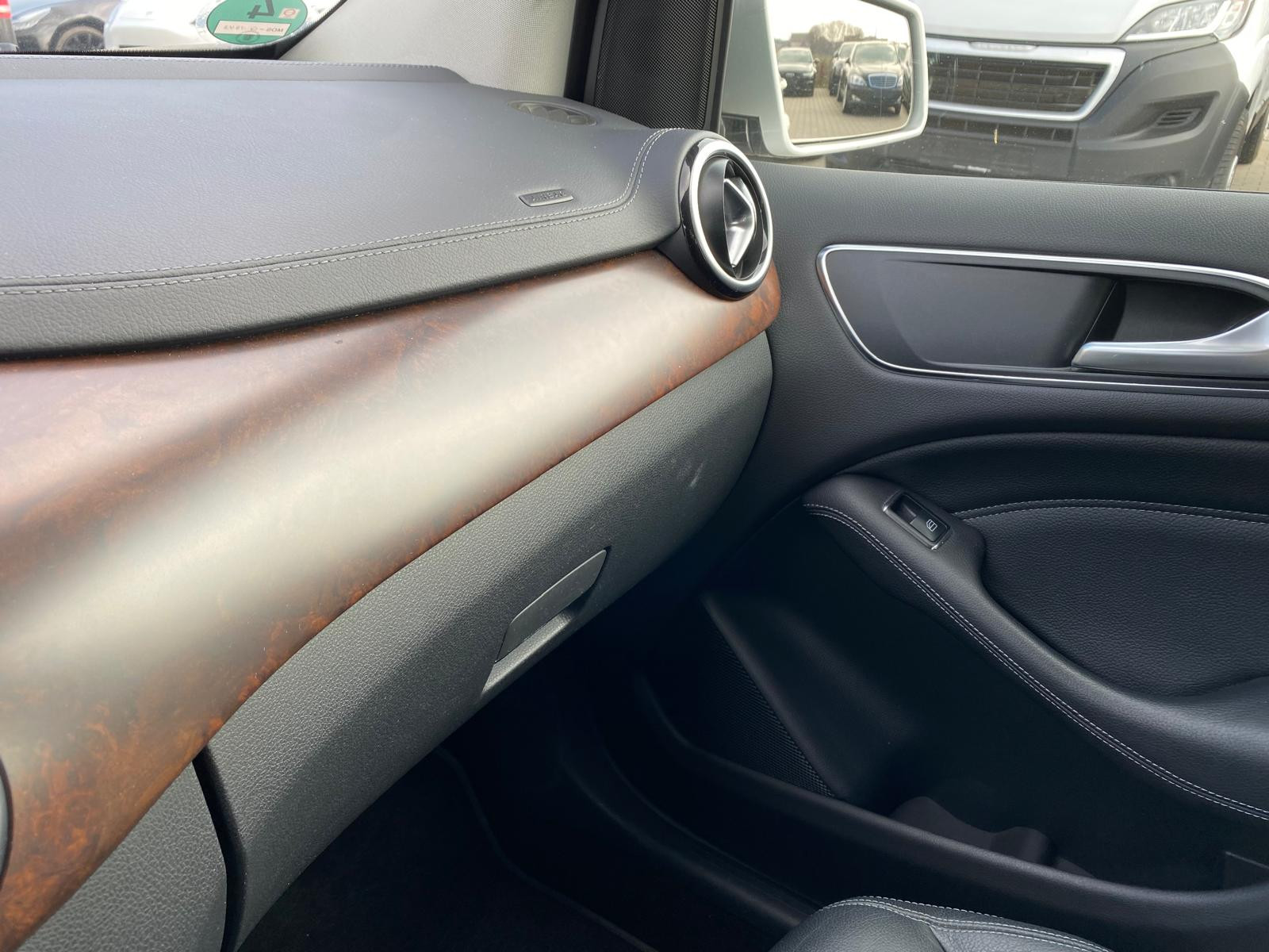 Mercedes-Benz B 200 B 200/BI XENON/NAVI/R-KAM - Bild 15