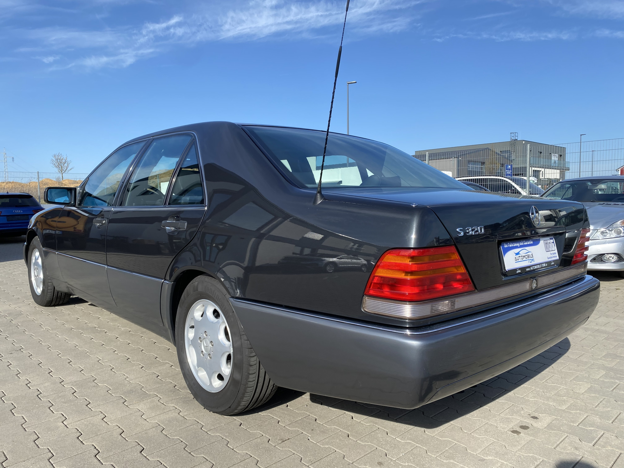 Mercedes-Benz S 320 Absolut Top/Deutsche Fahr./Voll/Unfallfrei - Bild 10