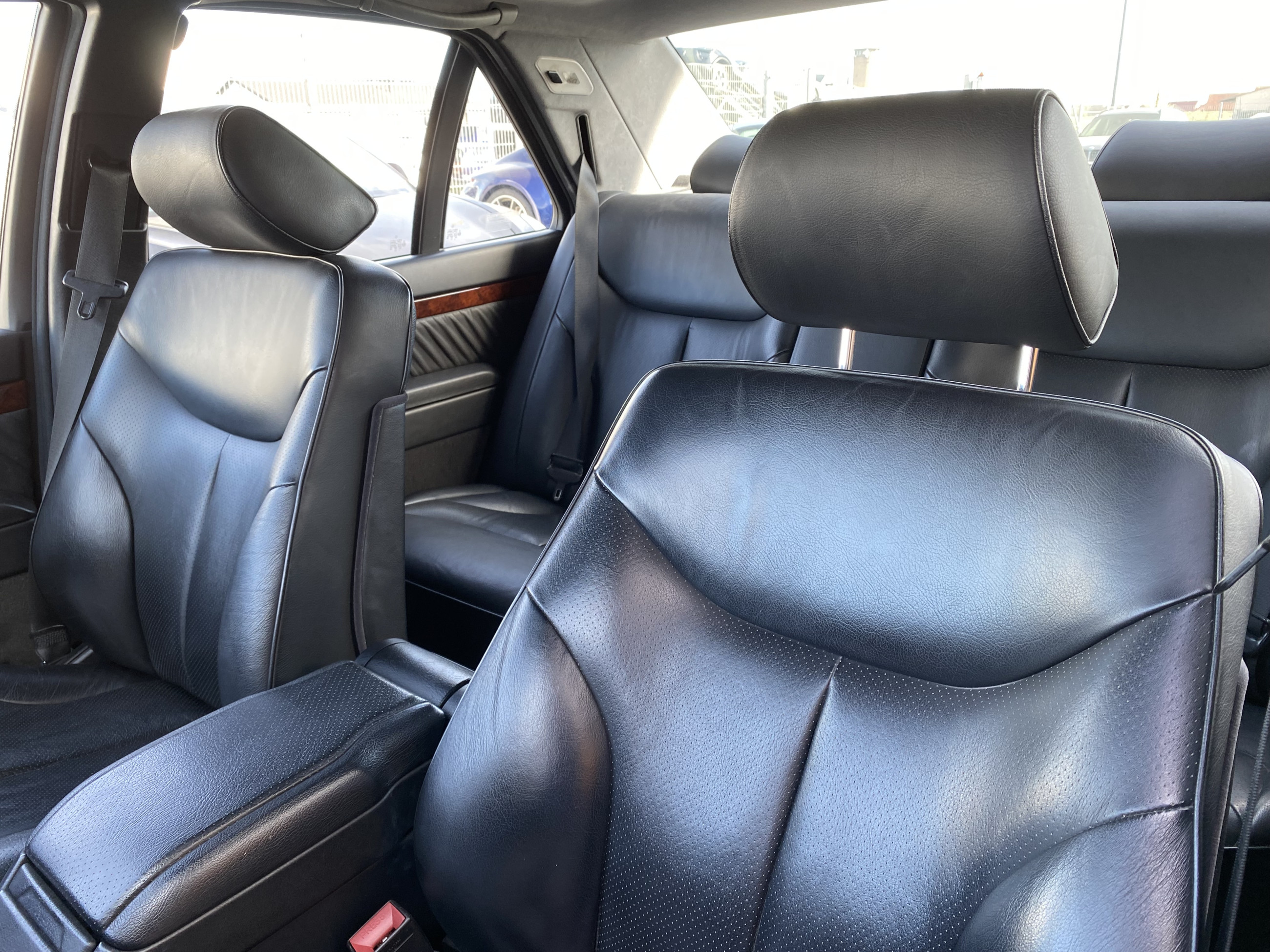 Mercedes-Benz S 320 Absolut Top/Deutsche Fahr./Voll/Unfallfrei - Bild 2