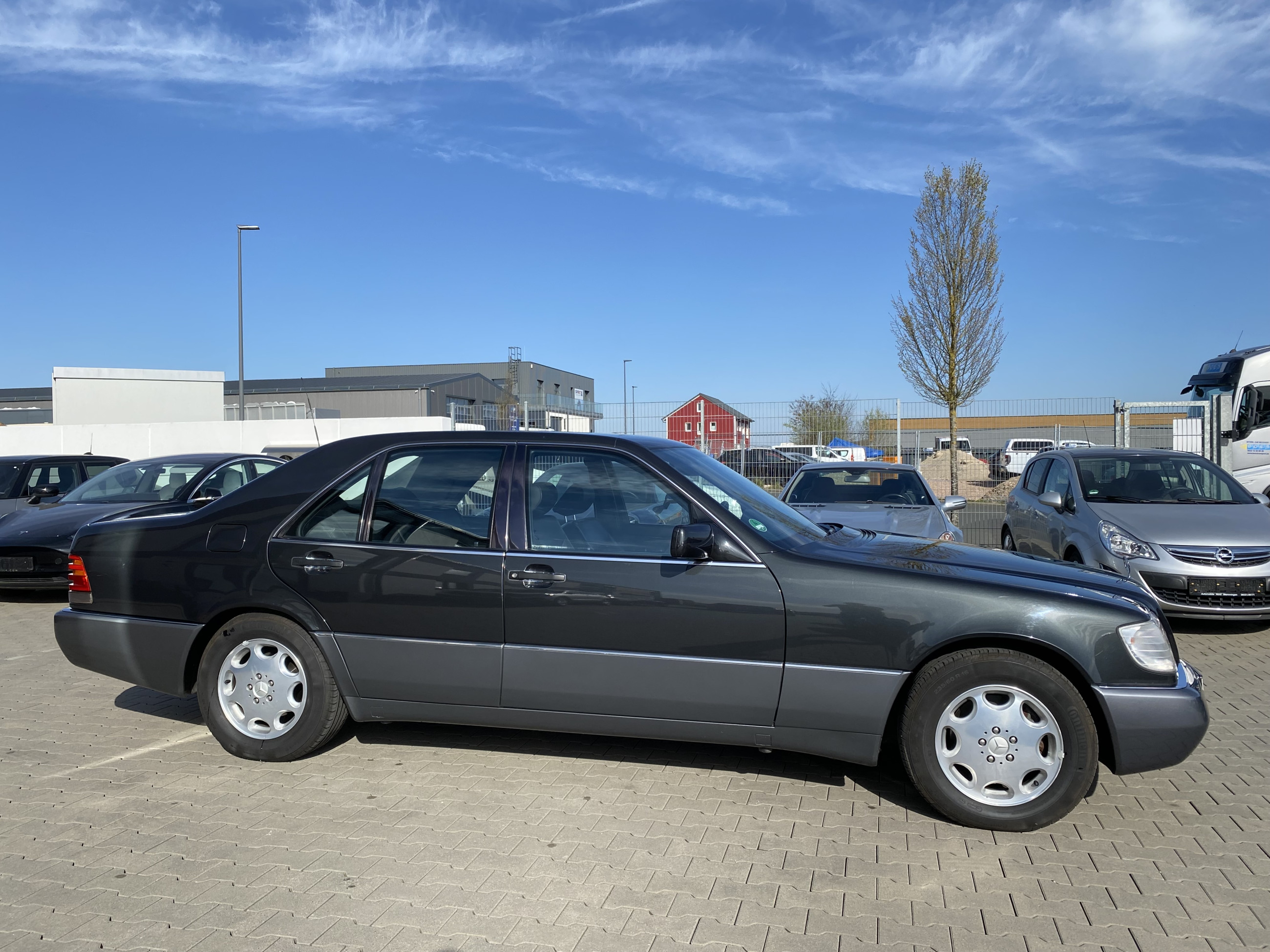 Mercedes-Benz S 320 Absolut Top/Deutsche Fahr./Voll/Unfallfrei - Bild 6