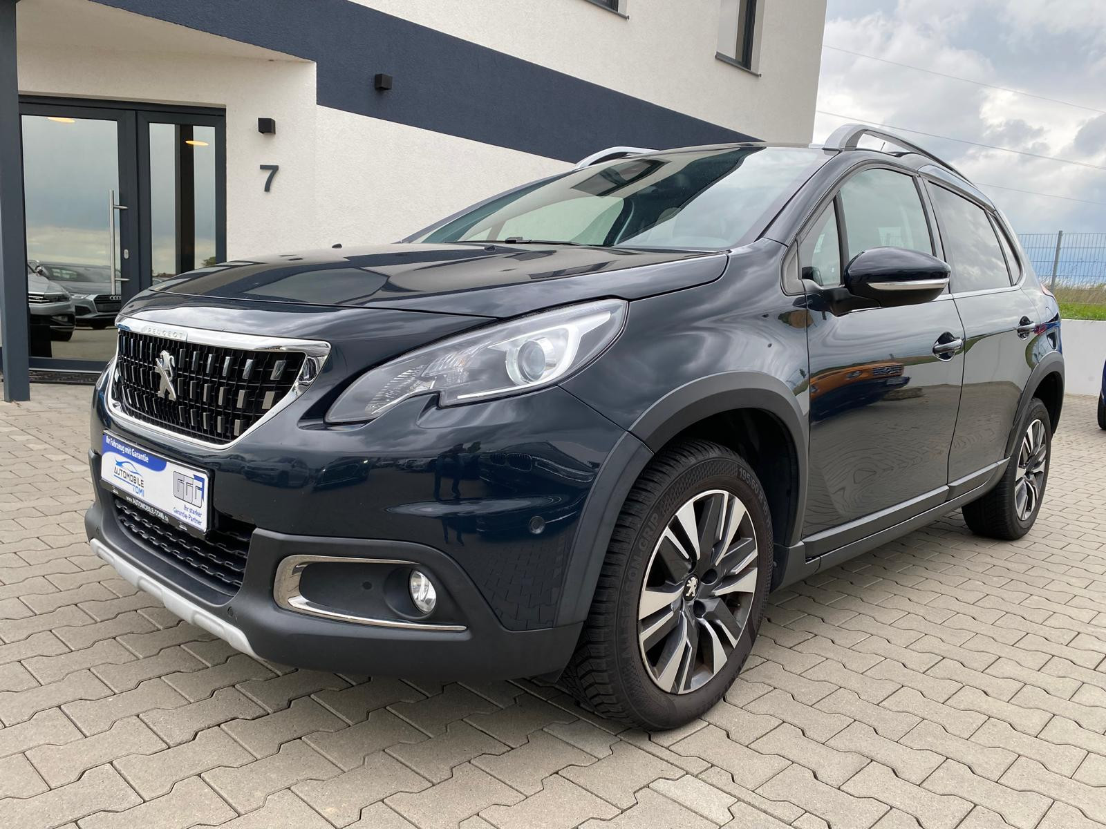 Peugeot 2008 Allure - Bild 1