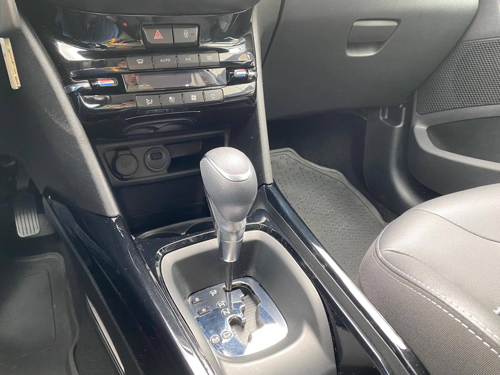Peugeot 2008 Allure - Bild 13