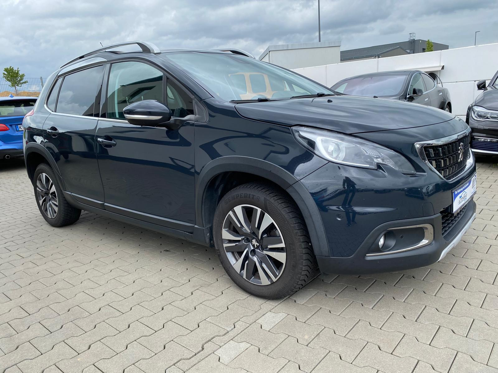 Peugeot 2008 Allure - Bild 9