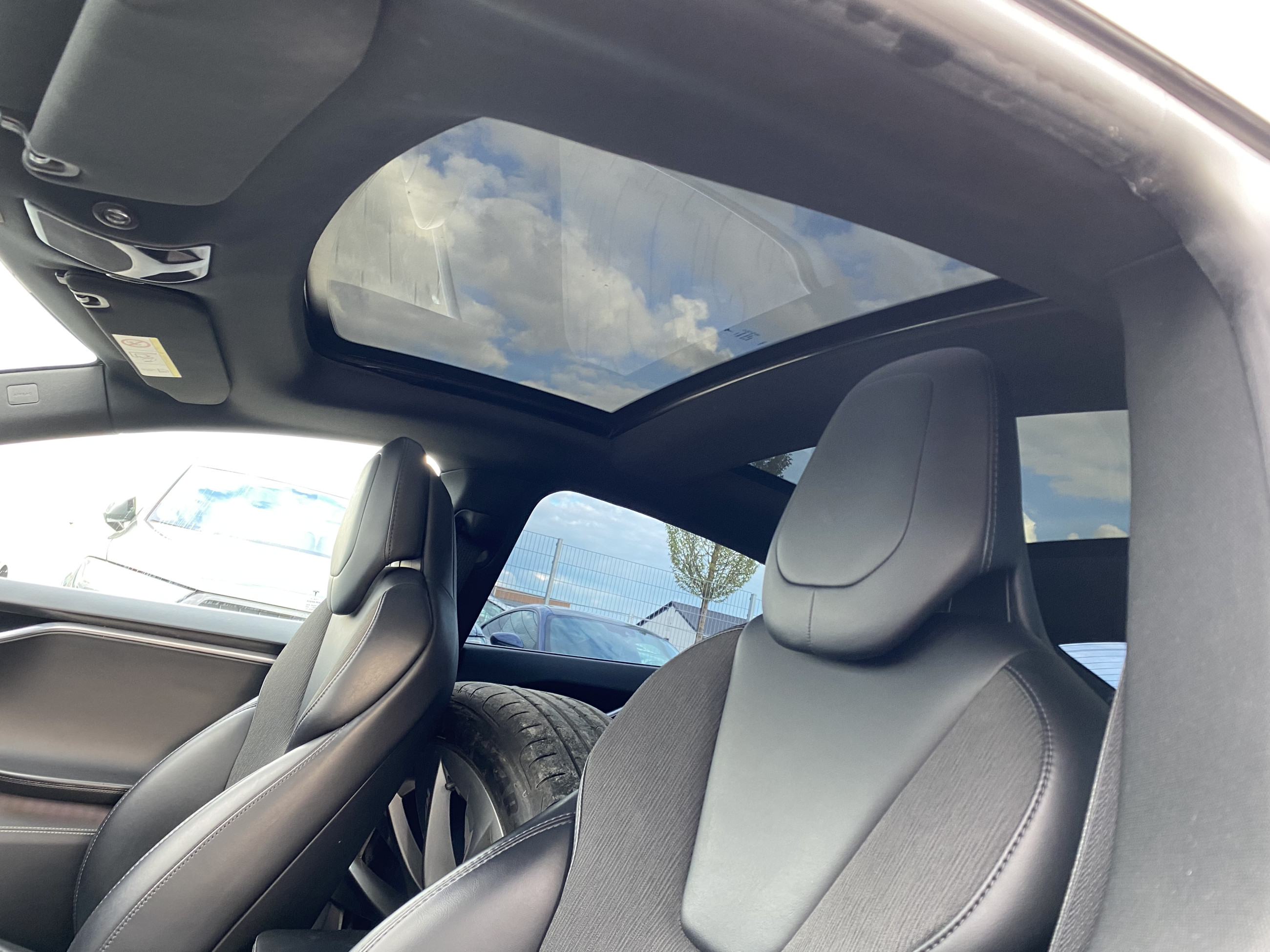 Tesla Model S 85D/Allrad/ - Bild 2