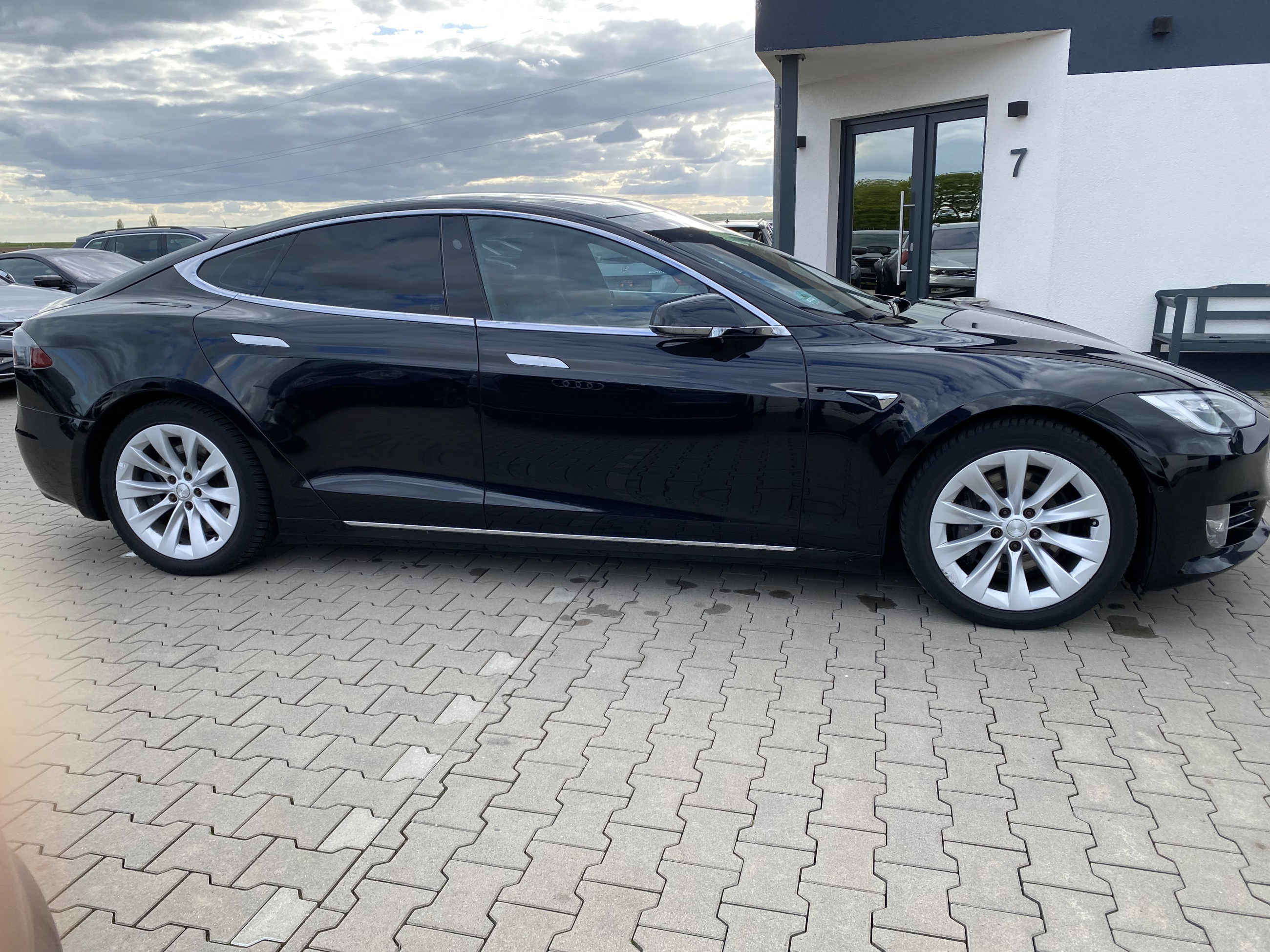 Tesla Model S 85D/Allrad/ - Bild 5