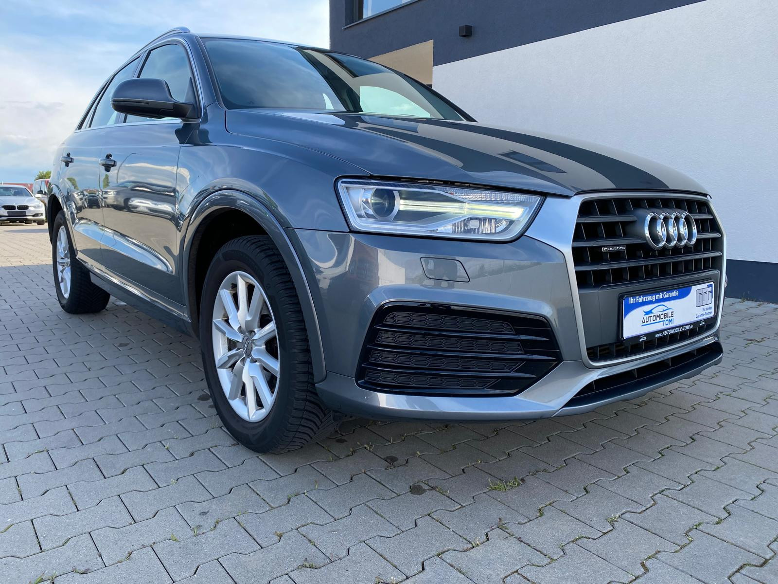 Audi Q3 sport quattro/Gute Zustand - Bild 1