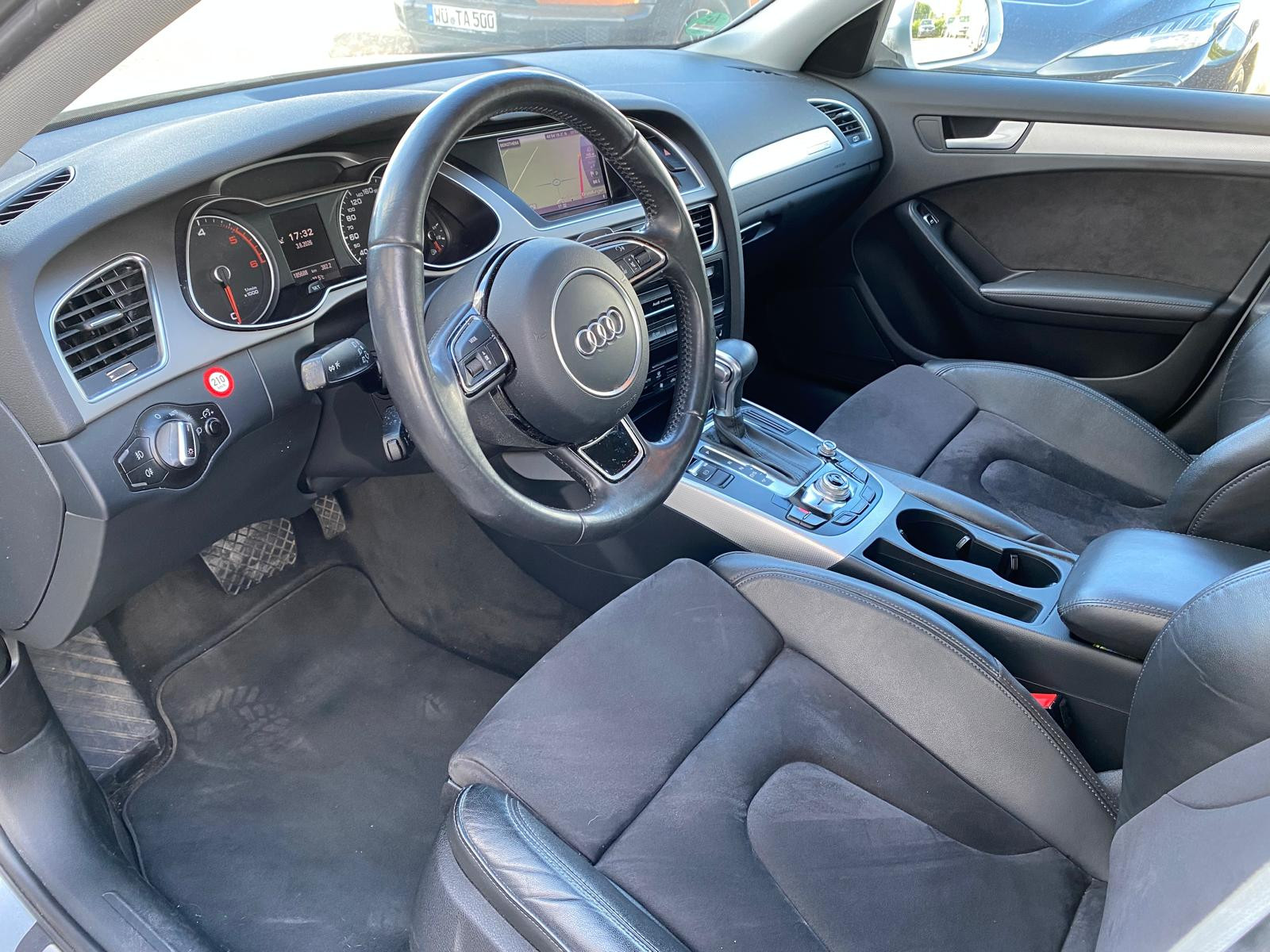 Audi A4 Ambition quattro/NAVI/R-KAM/S Sport - Bild 10