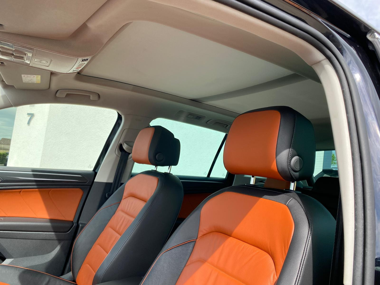 VW Tiguan Highline/ R- Line / NAVI/ Pano/Leder/ACC - Bild 2