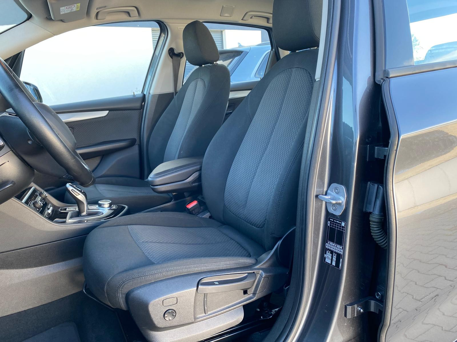 BMW 216 Active Tourer Navi/Tempomat/Business-Paket Navi/Tempomat/Business-Paket - Bild 2