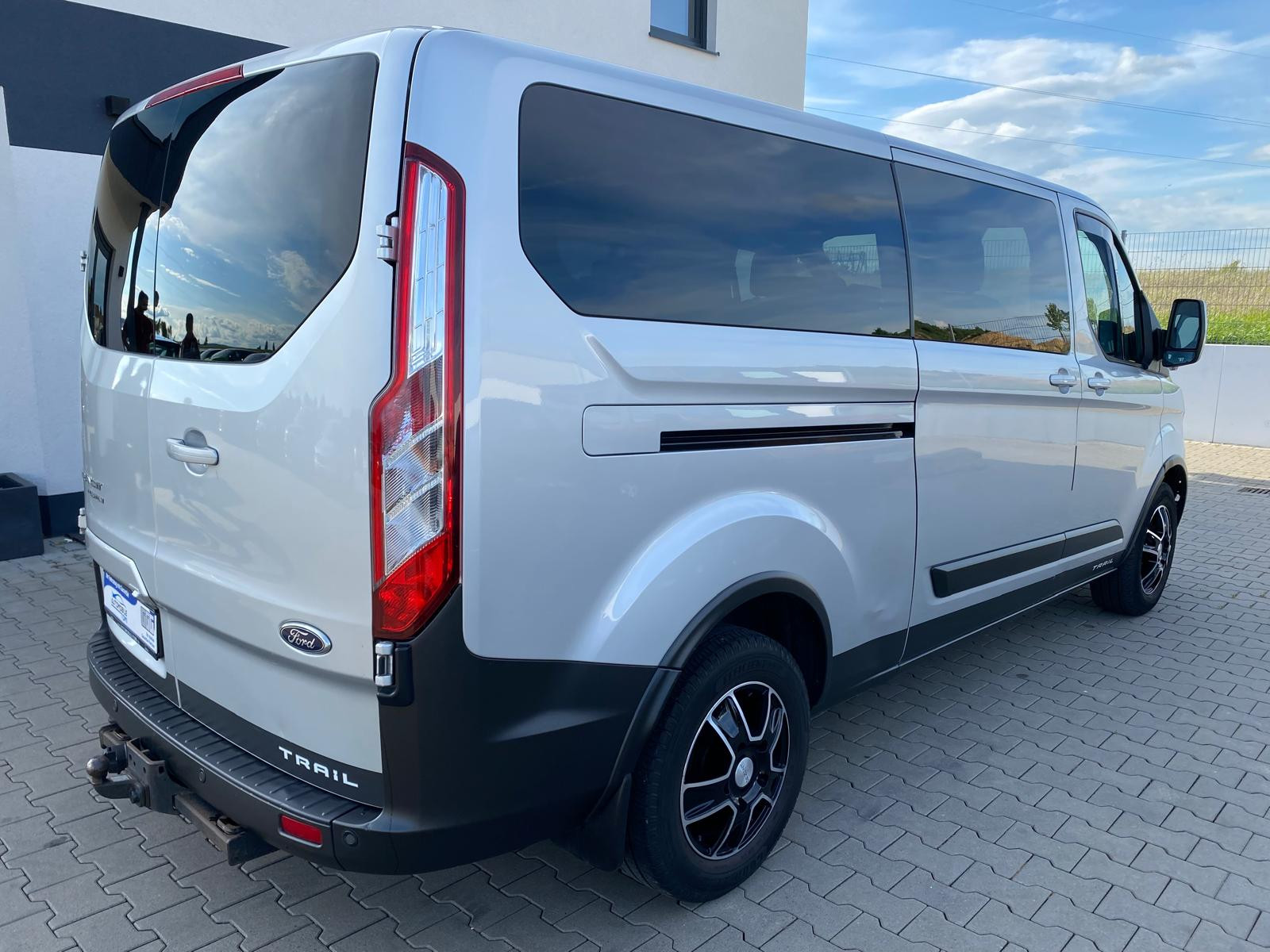 Ford Transit Custom 340 L2 Titanium/Leder/Led/Navi78Sitze - Bild 4