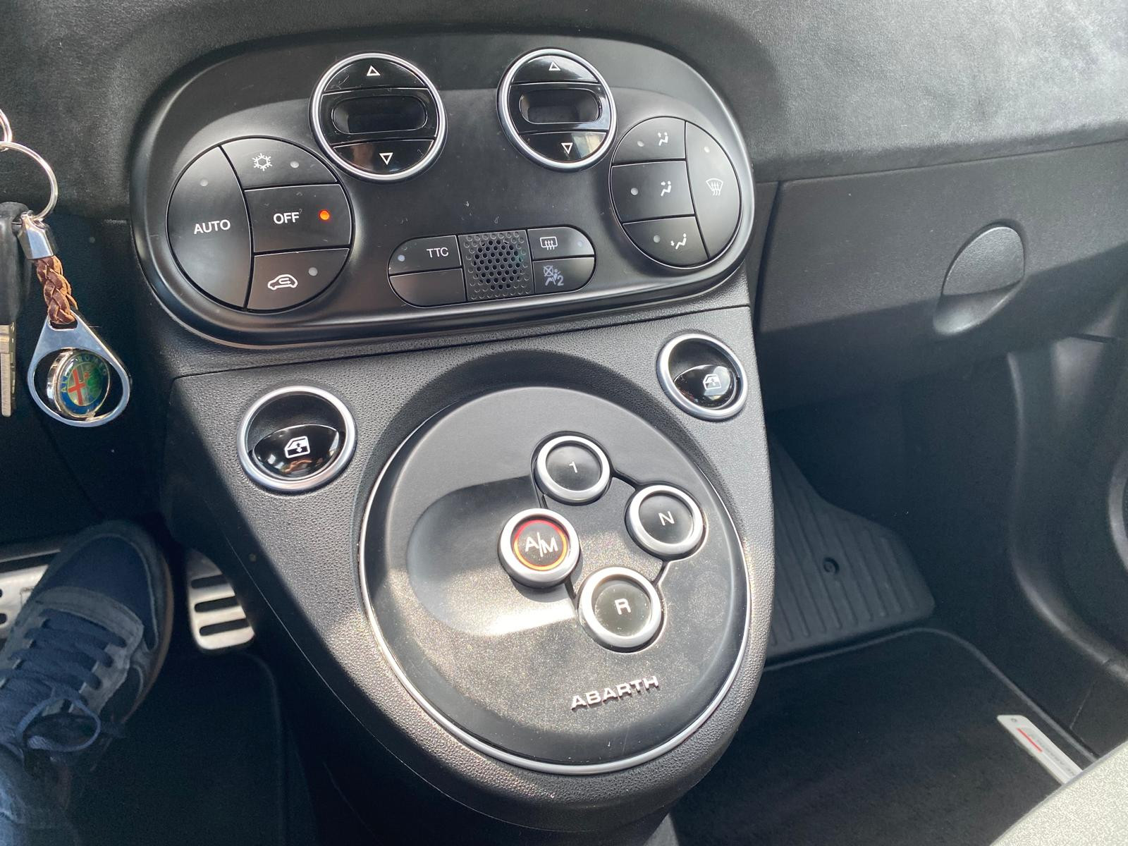 Abarth 595 Competizione XENON/SPORTSITZE/CARPLAY/DAB - Bild 15