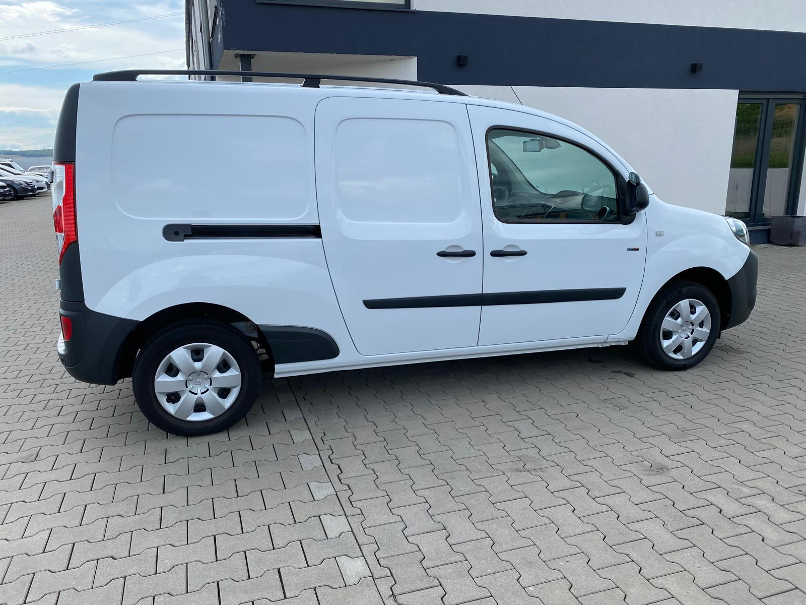 Renault Kangoo Z.E. 33 Maxi 2-Sitzer/Klima - Bild 4