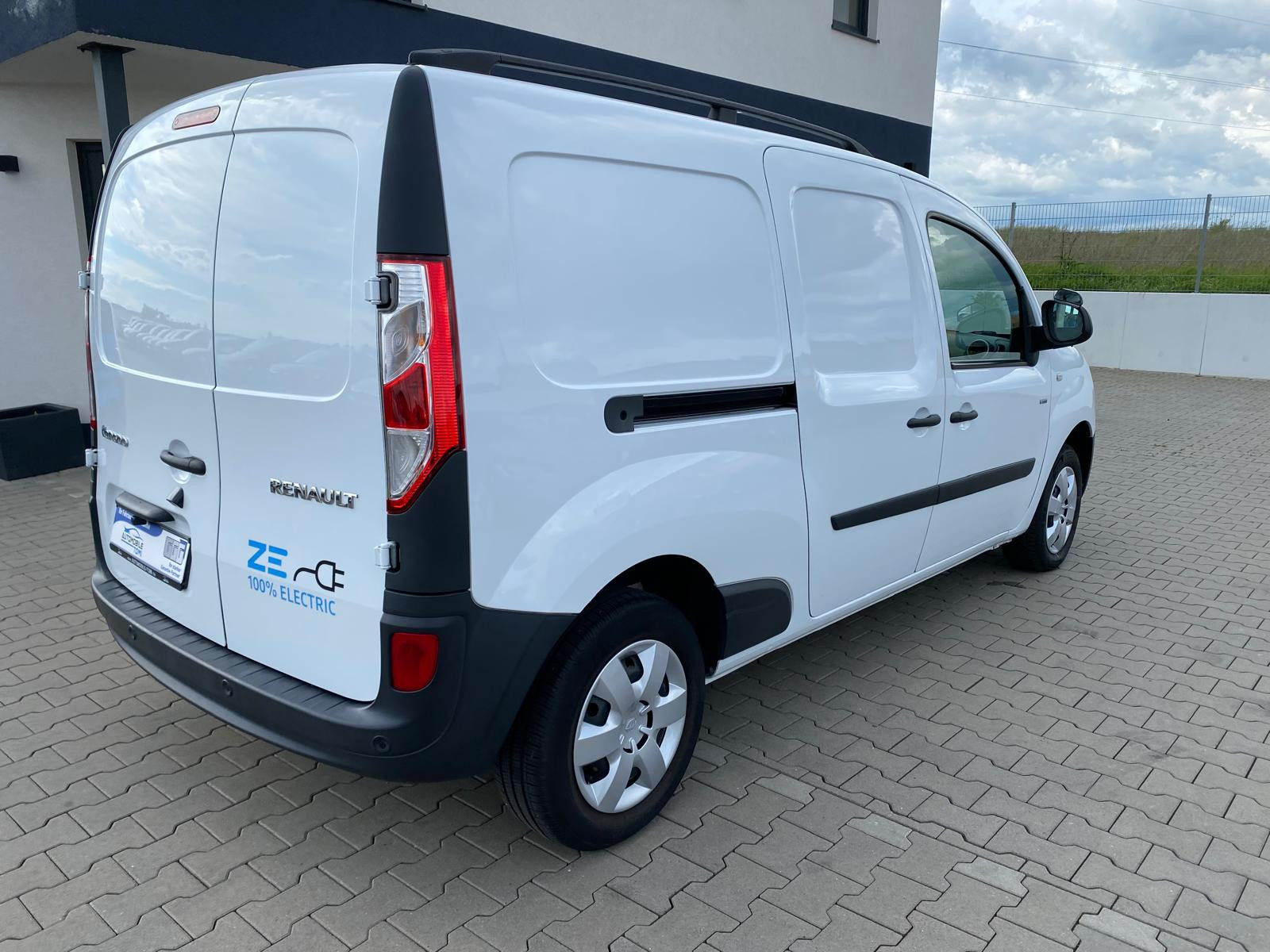 Renault Kangoo Z.E. 33 Maxi 2-Sitzer/Klima - Bild 8