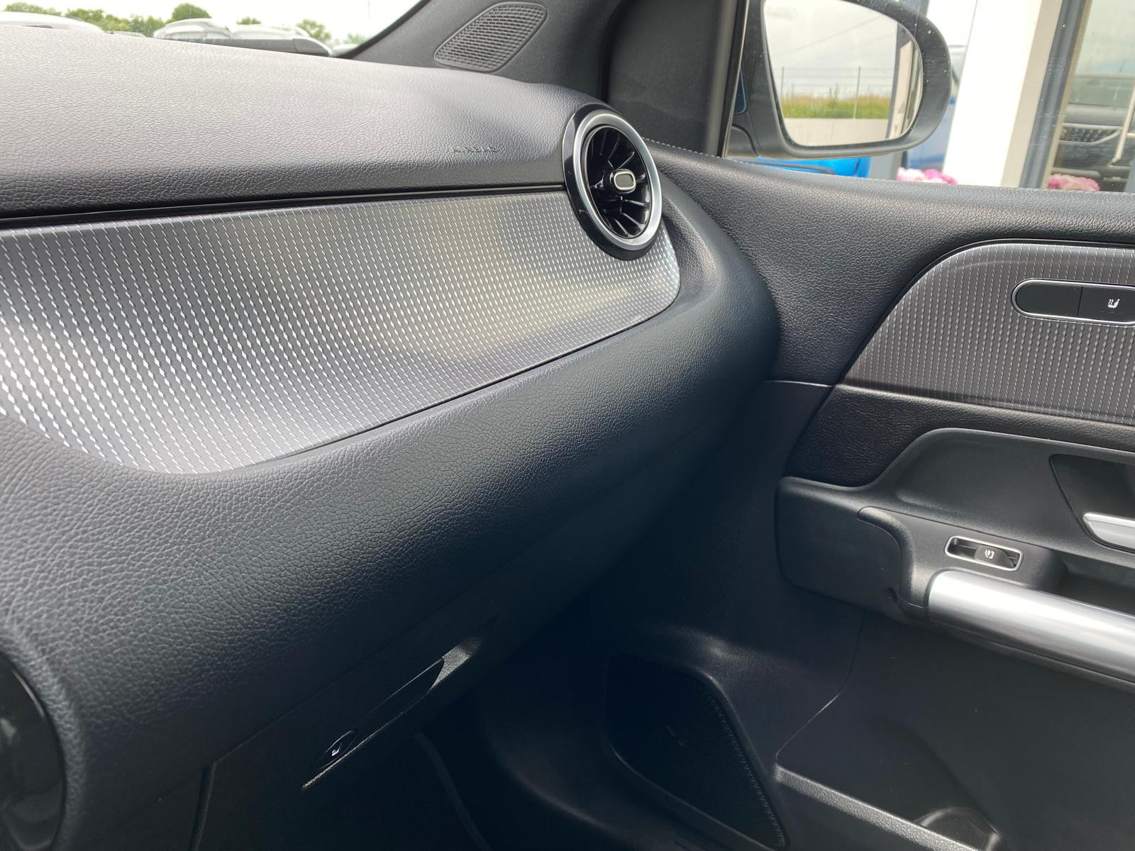 Mercedes-Benz B 180 NAVI/AHK/R-KAM NAVI/AHK/R-KAM - Bild 12