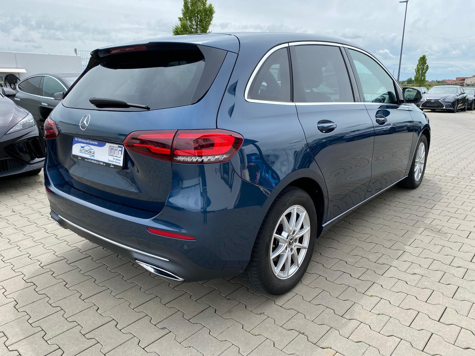 Mercedes-Benz B 180 NAVI/AHK/R-KAM NAVI/AHK/R-KAM - Bild 5