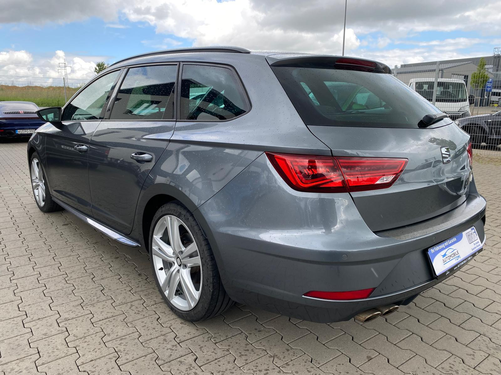 Seat Leon FR/Navi/Dynamic-Paket/Led/Alcantara/R-Kam FR/Navi/Dynamic-Paket/Led/Alcantara/R-Kam - Bild 10