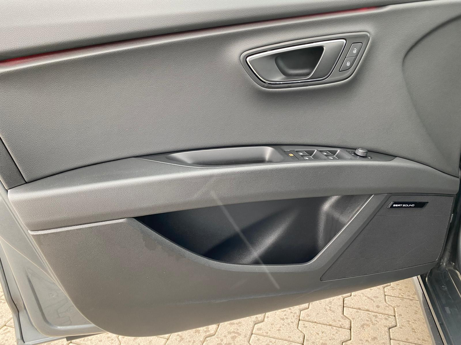 Seat Leon FR/Navi/Dynamic-Paket/Led/Alcantara/R-Kam FR/Navi/Dynamic-Paket/Led/Alcantara/R-Kam - Bild 13